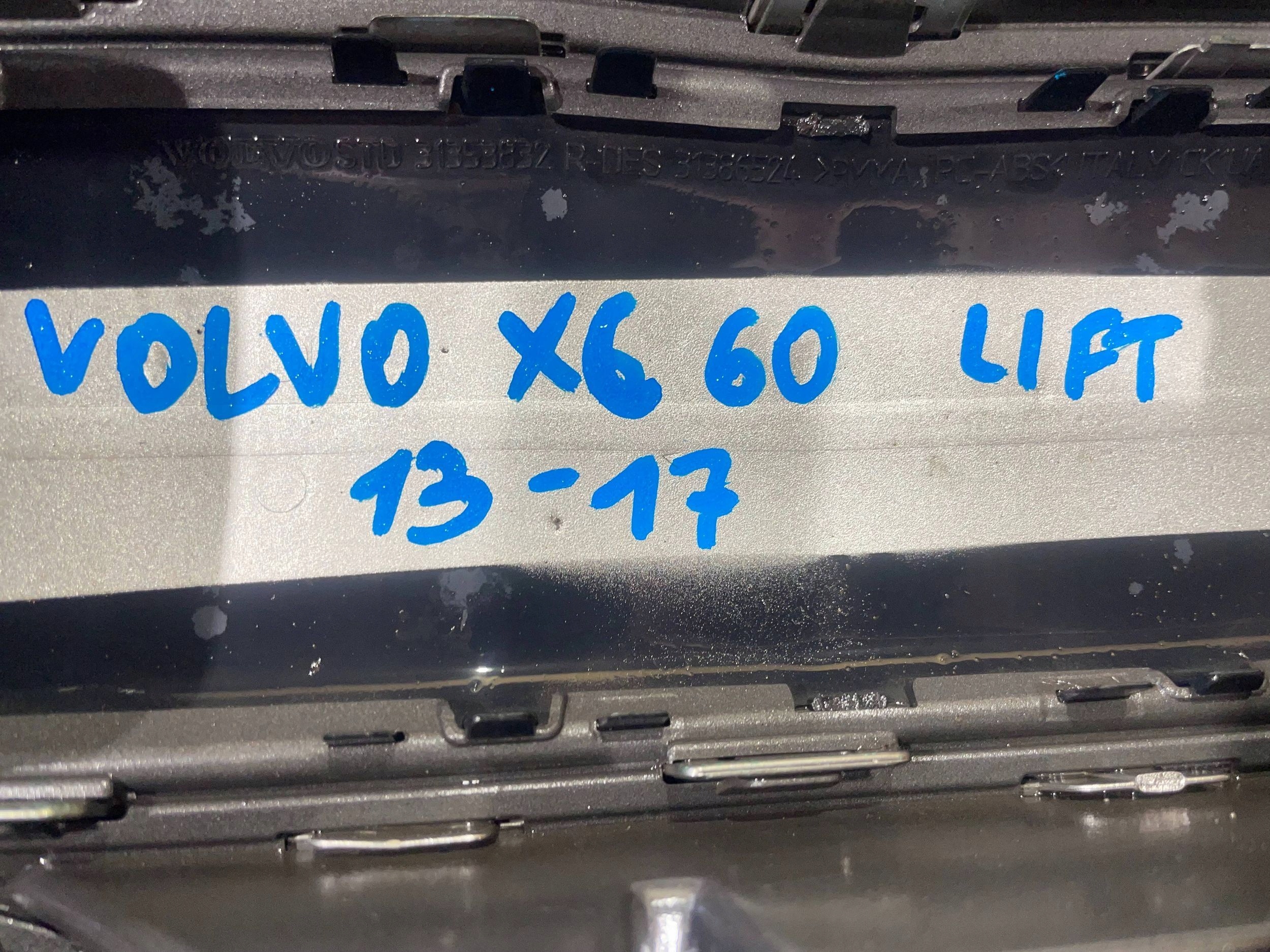 Volvo XC60 Kühlergrill FRONTGRILL Kühlergitter 31333833S - Thumbnail 9