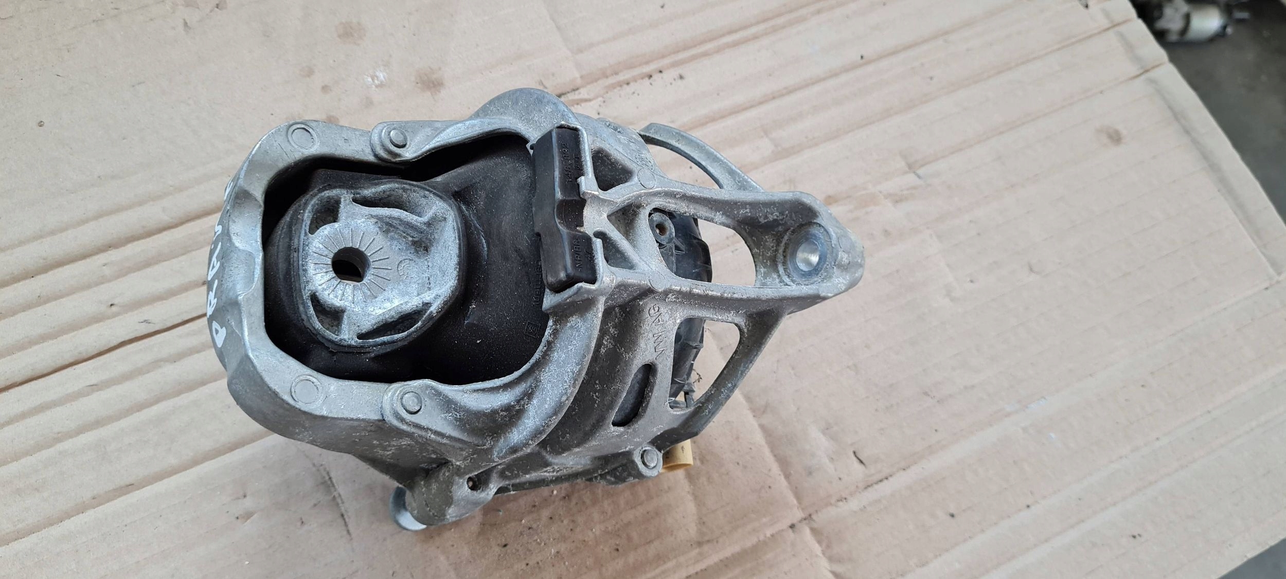 A6 C8 4K engine mount console right 2.0 TDI 4M0199372FS A7 4K