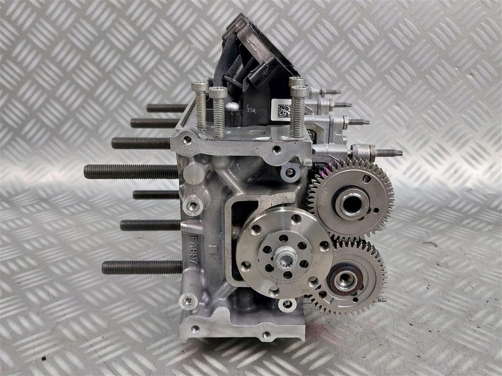 Głowica Audi Q8 Q7 A4 A5 A6 3,0 TDI DHXA prawa