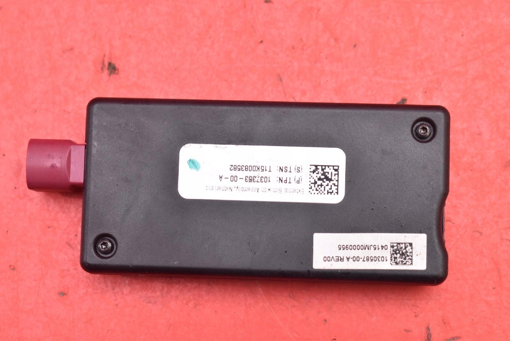 Antenne 1037353-00-A TESLA MODEL S 12-20