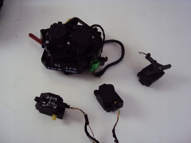 ДВИГАТЕЛИ ОТОПИТЕЛЯ VOLVO XC60 И 2008-