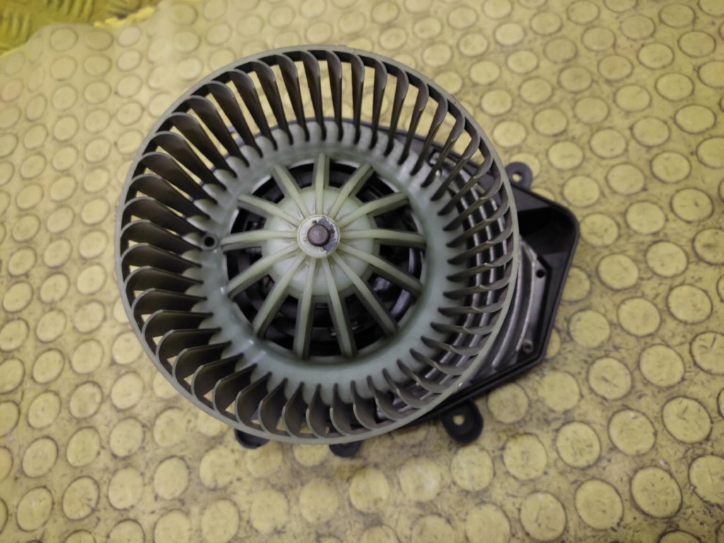 VW PASSAT B5 heating air 740221233F