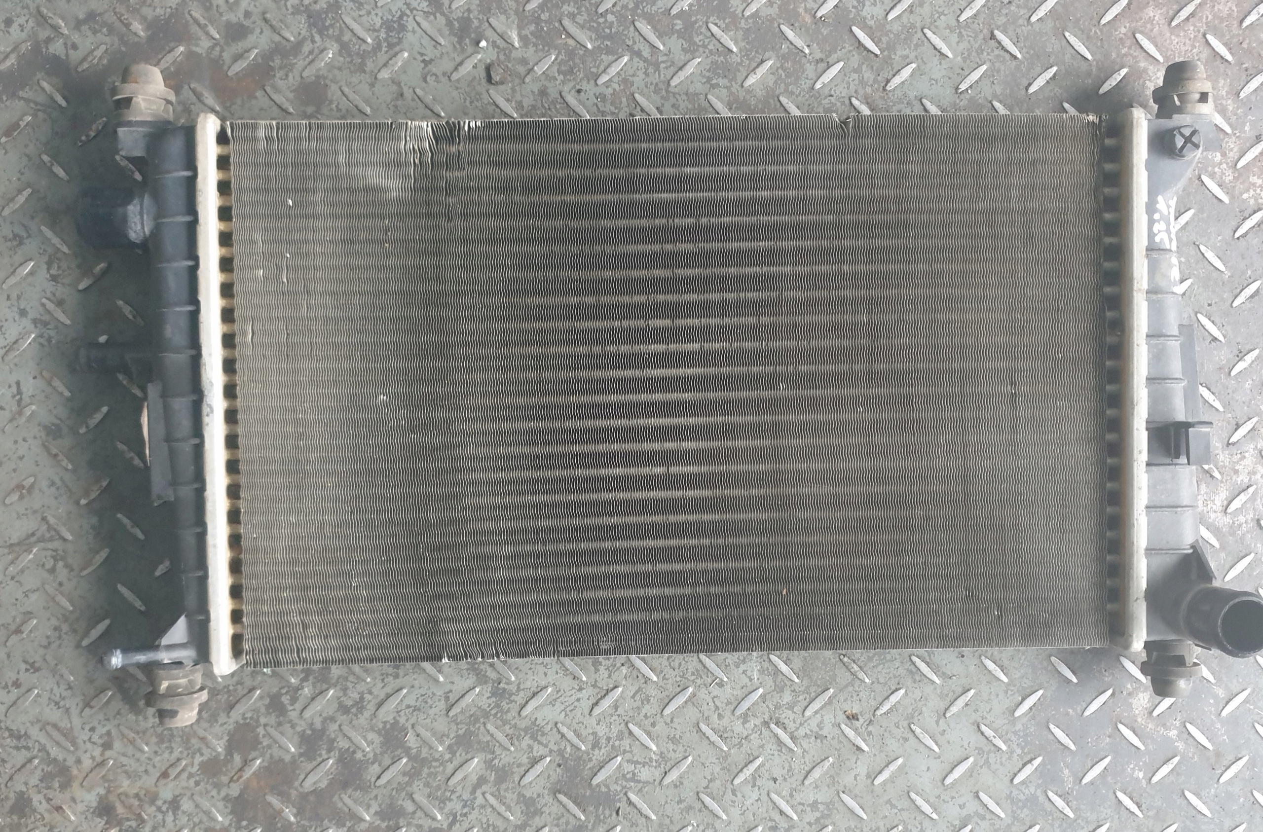 CHŁODNICA WODY FORD FIESTA MK4 1.25