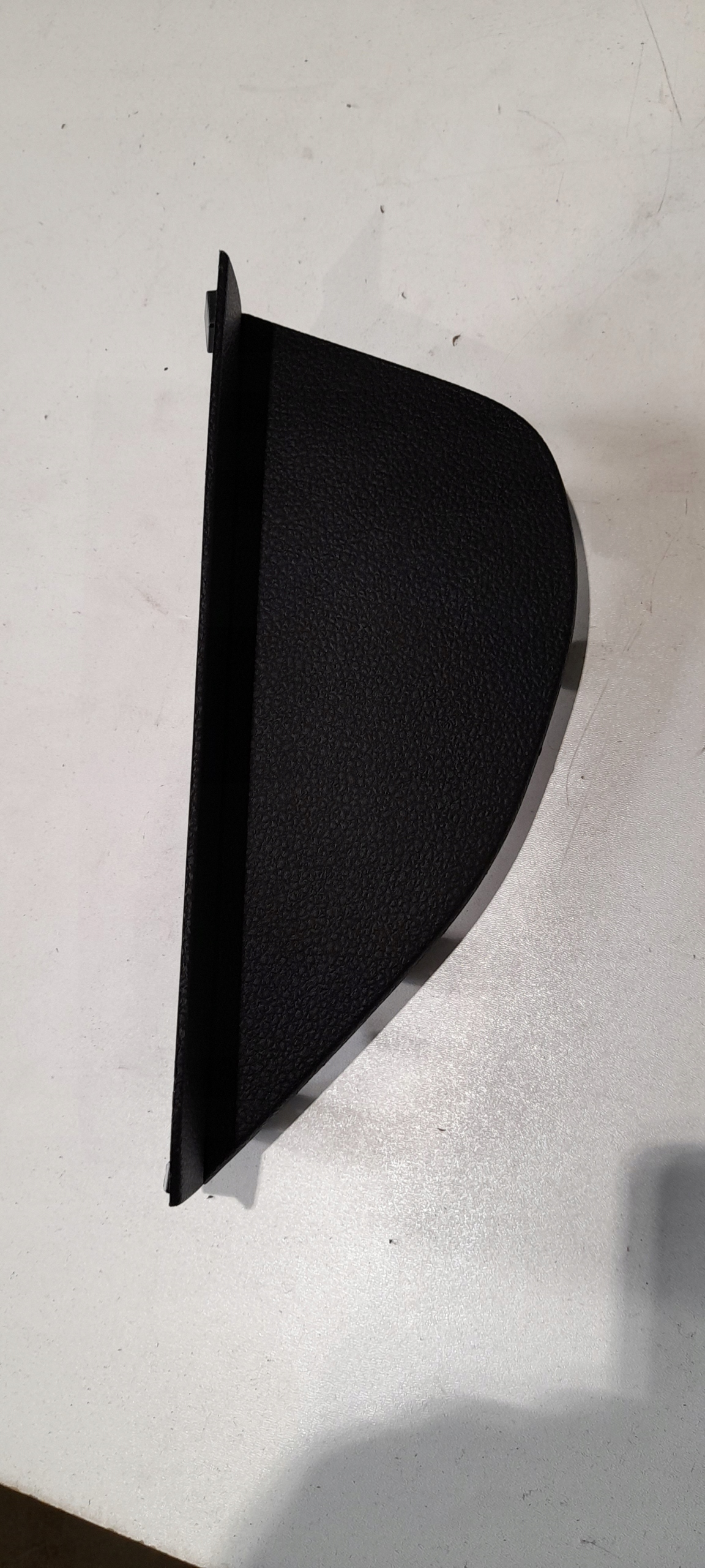 VW T6 fedél ELEMENT DESKI 7E1858217