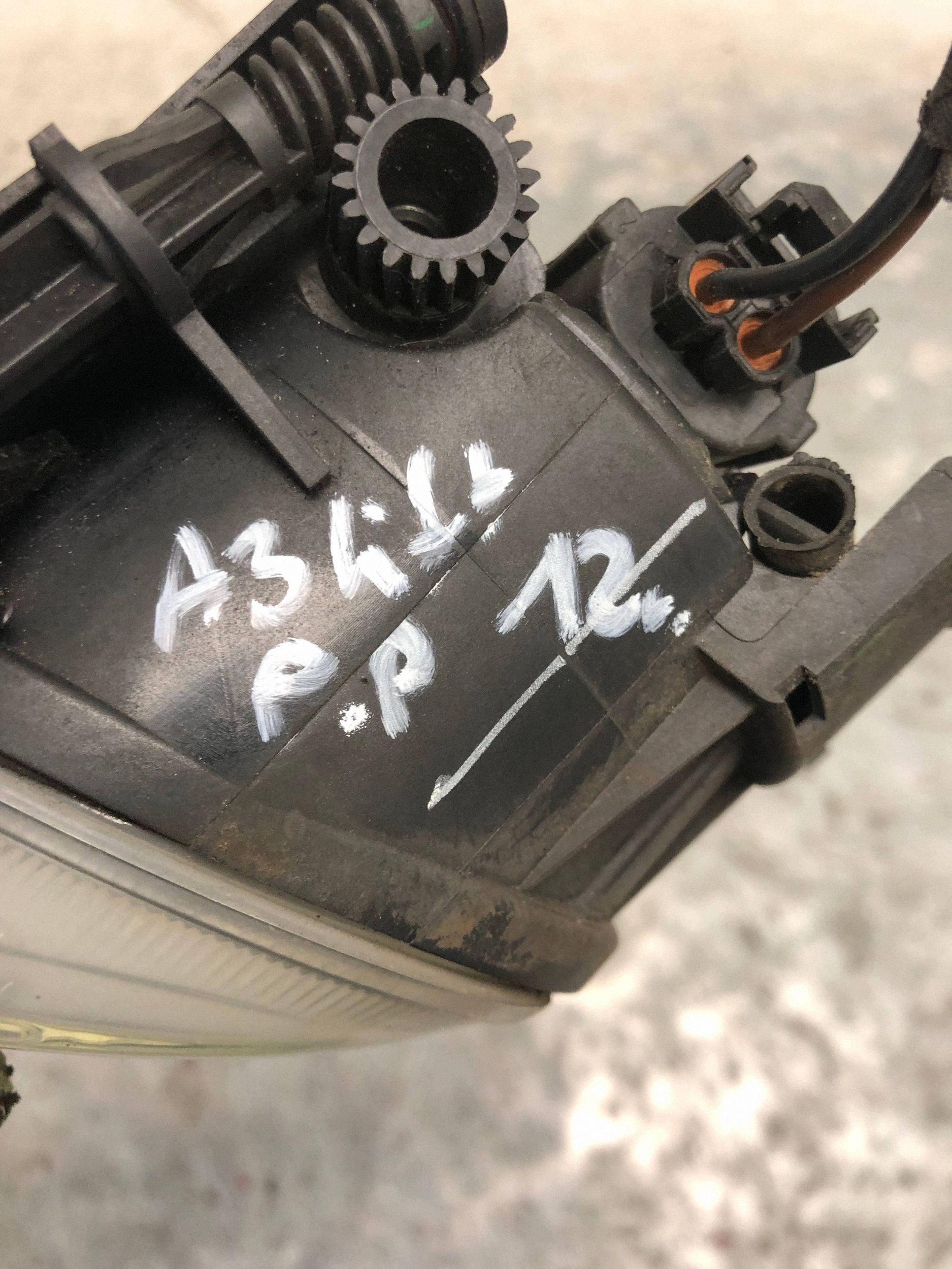 nebelscheinwerfer rechts vorne AUDI A3 8P LIFT 8E0941700C