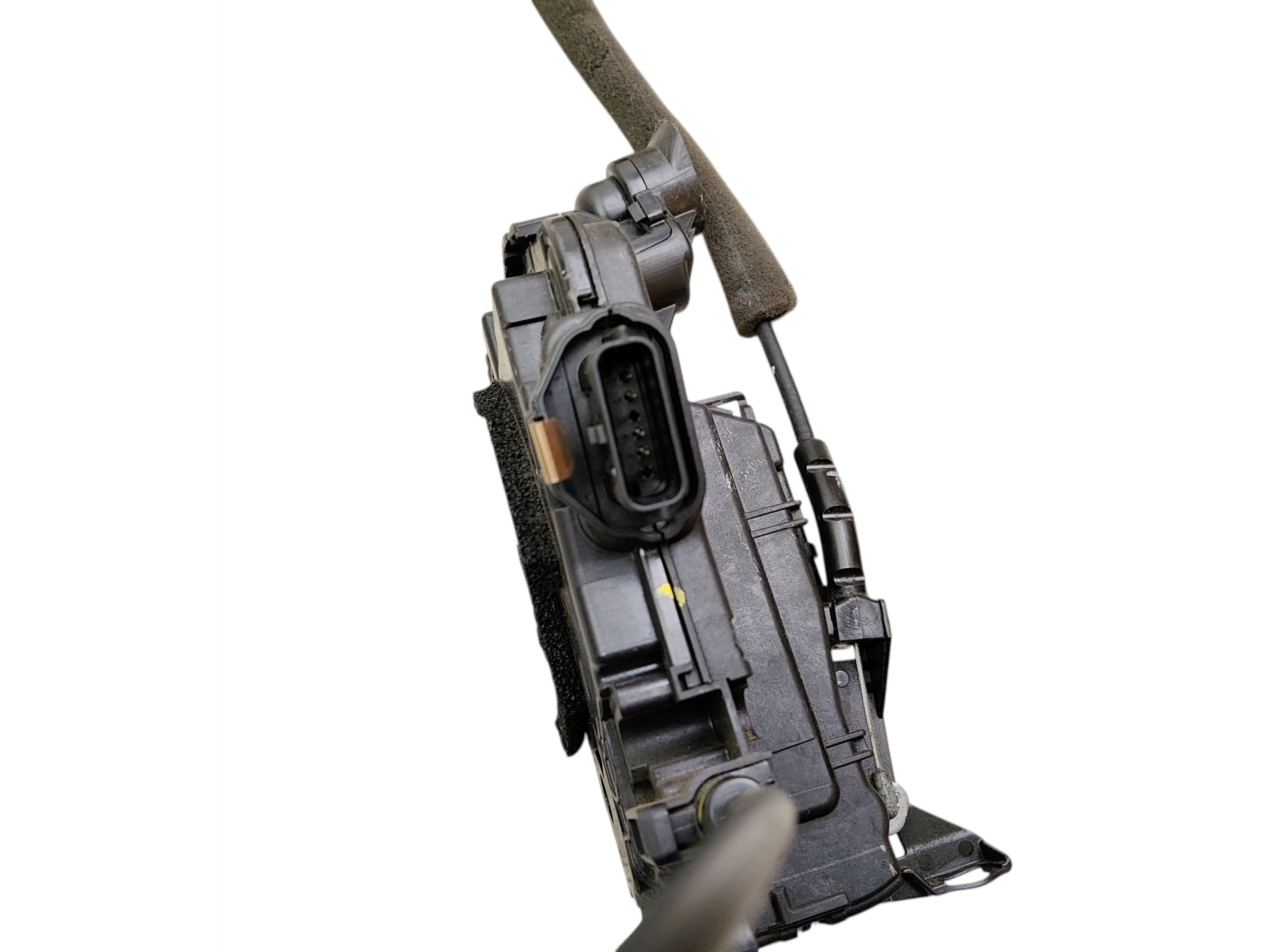 lock door left front 4 PIN RENAULT CAPTUR and 805030788R