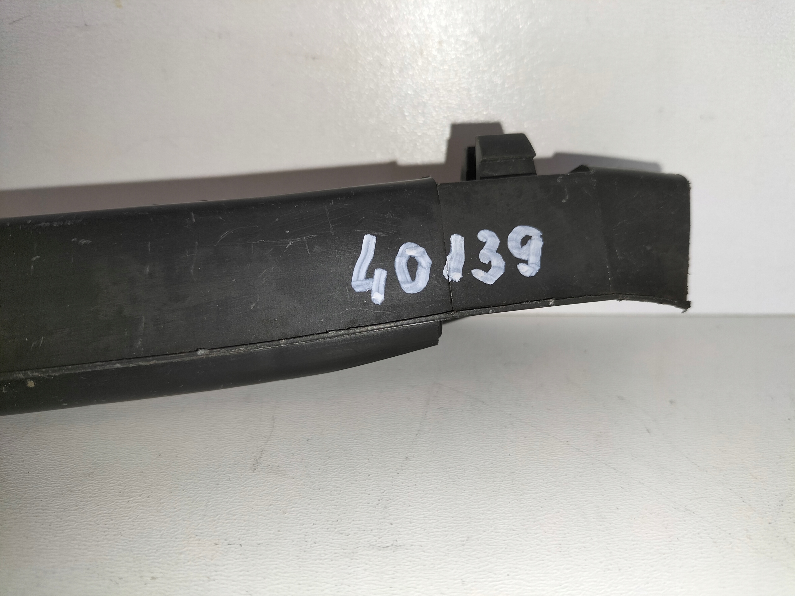 holder bumper bracket front left VW PASSAT B4 93-96