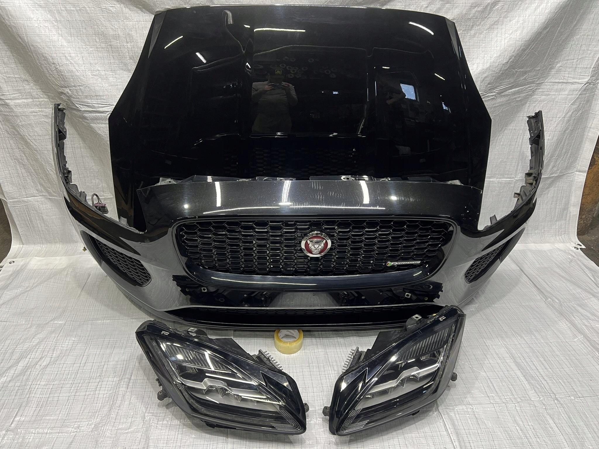 PRZÓD KOMPLETNY JAGUAR E-PACE R-DYNAMIC