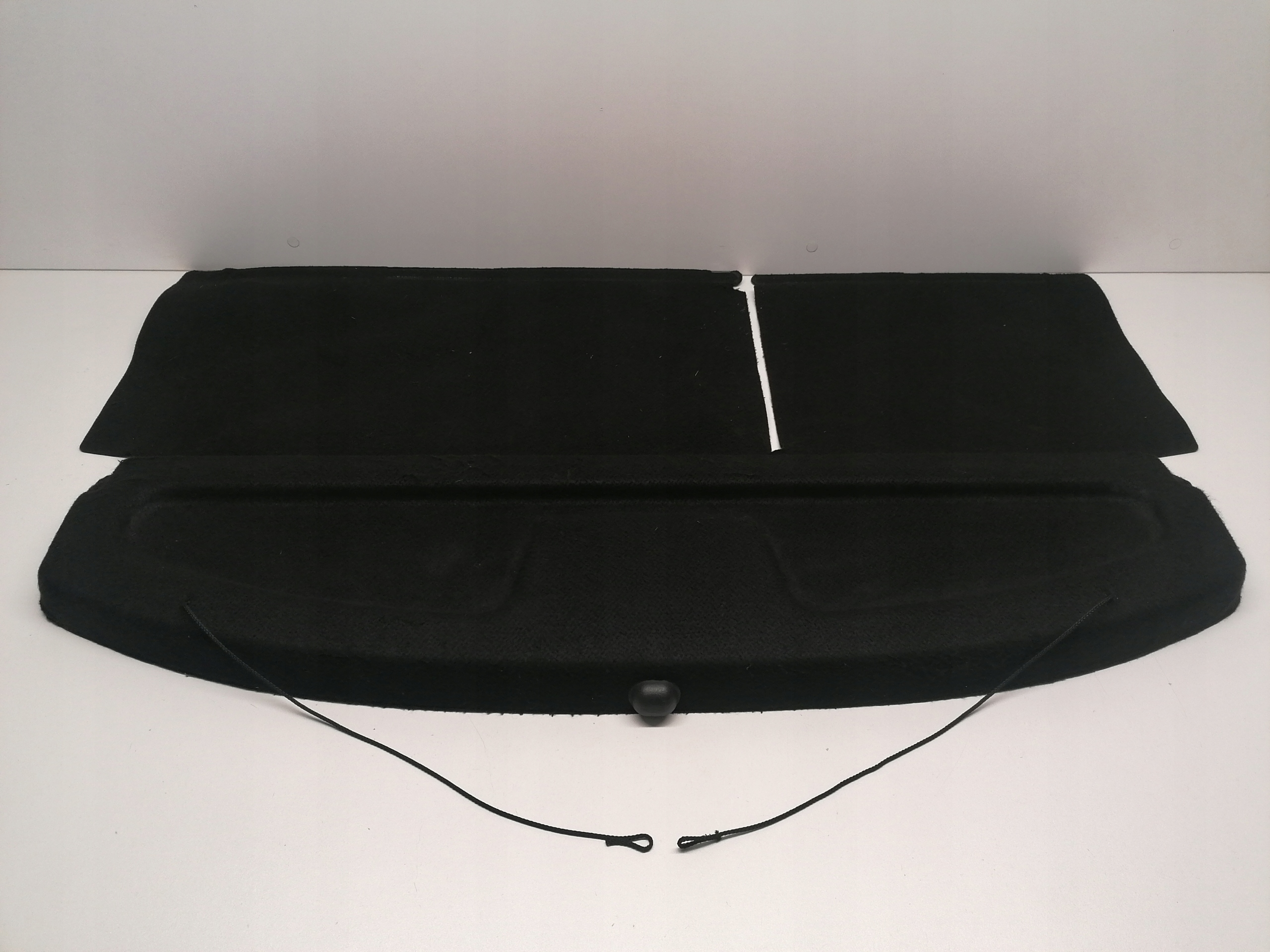 64330-0D110-X - TOYOTA YARIS II 5D ЗАДНЯЯ ПОЛКА БАГАЖНИКА 06-11