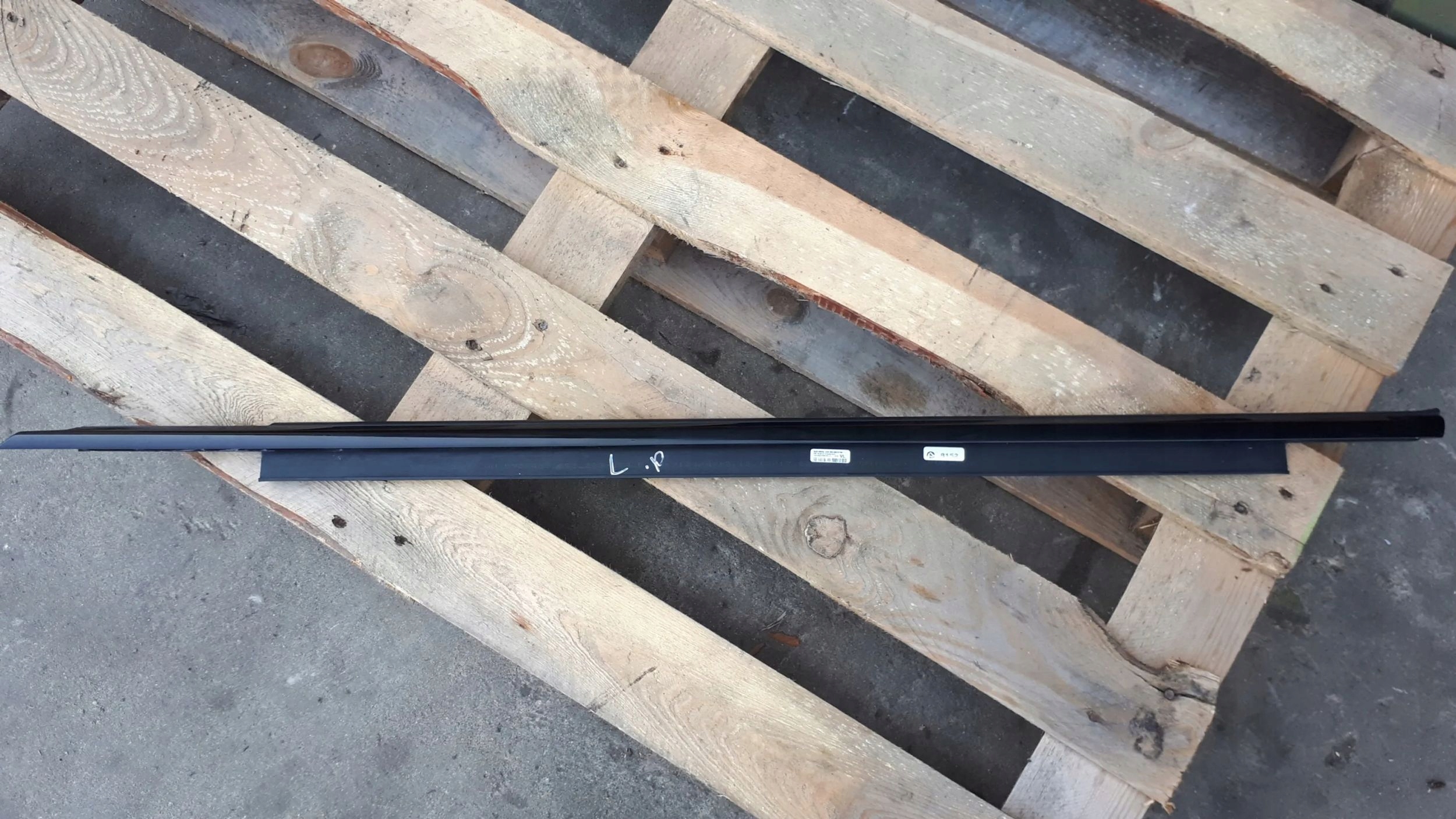 S7 4G A7 moulding dust door left front black SLINE 4G8853283G