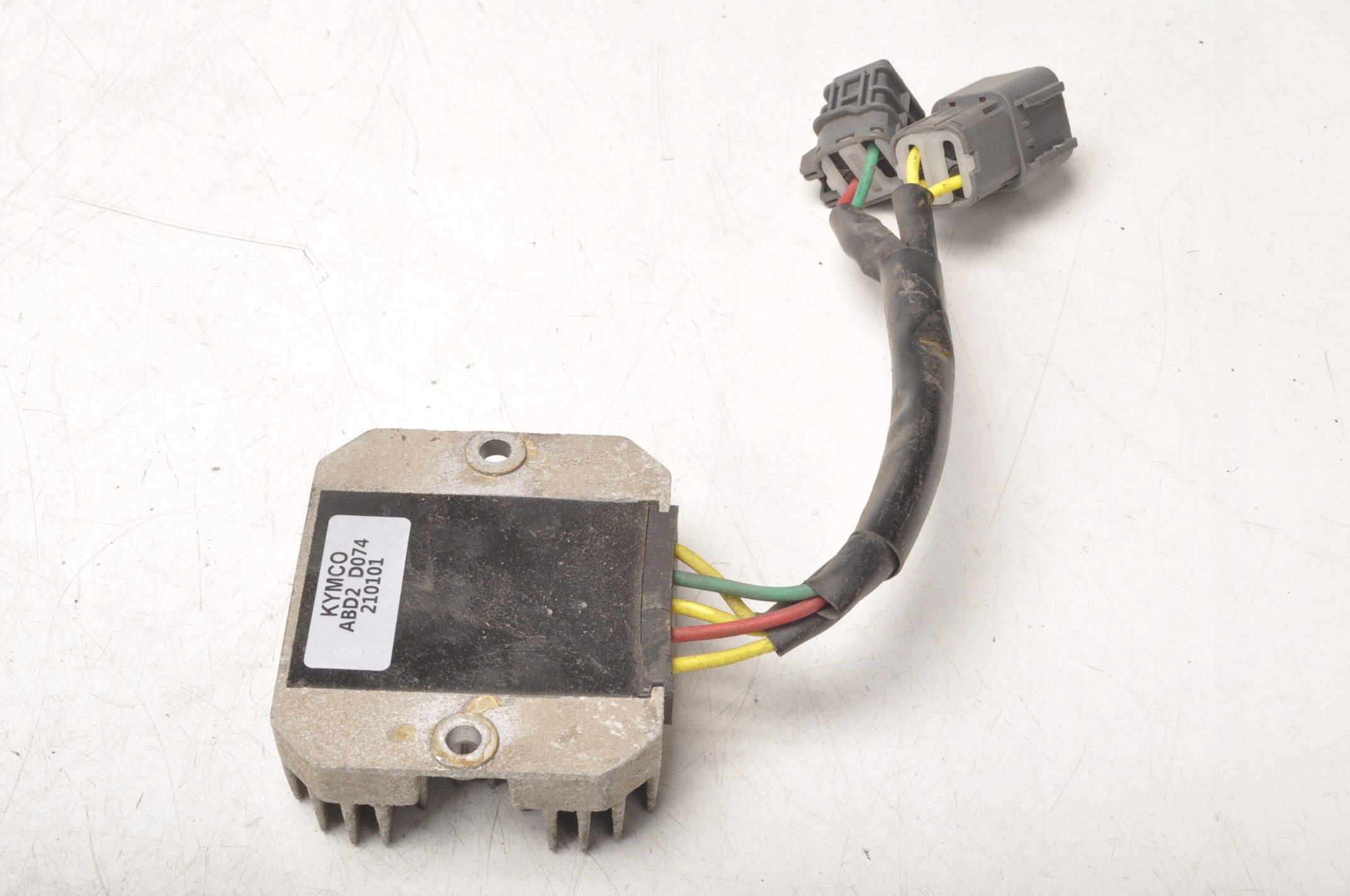 KYMCO X-TOWN 125 РЕГУЛЯТОР НАПРУГИ