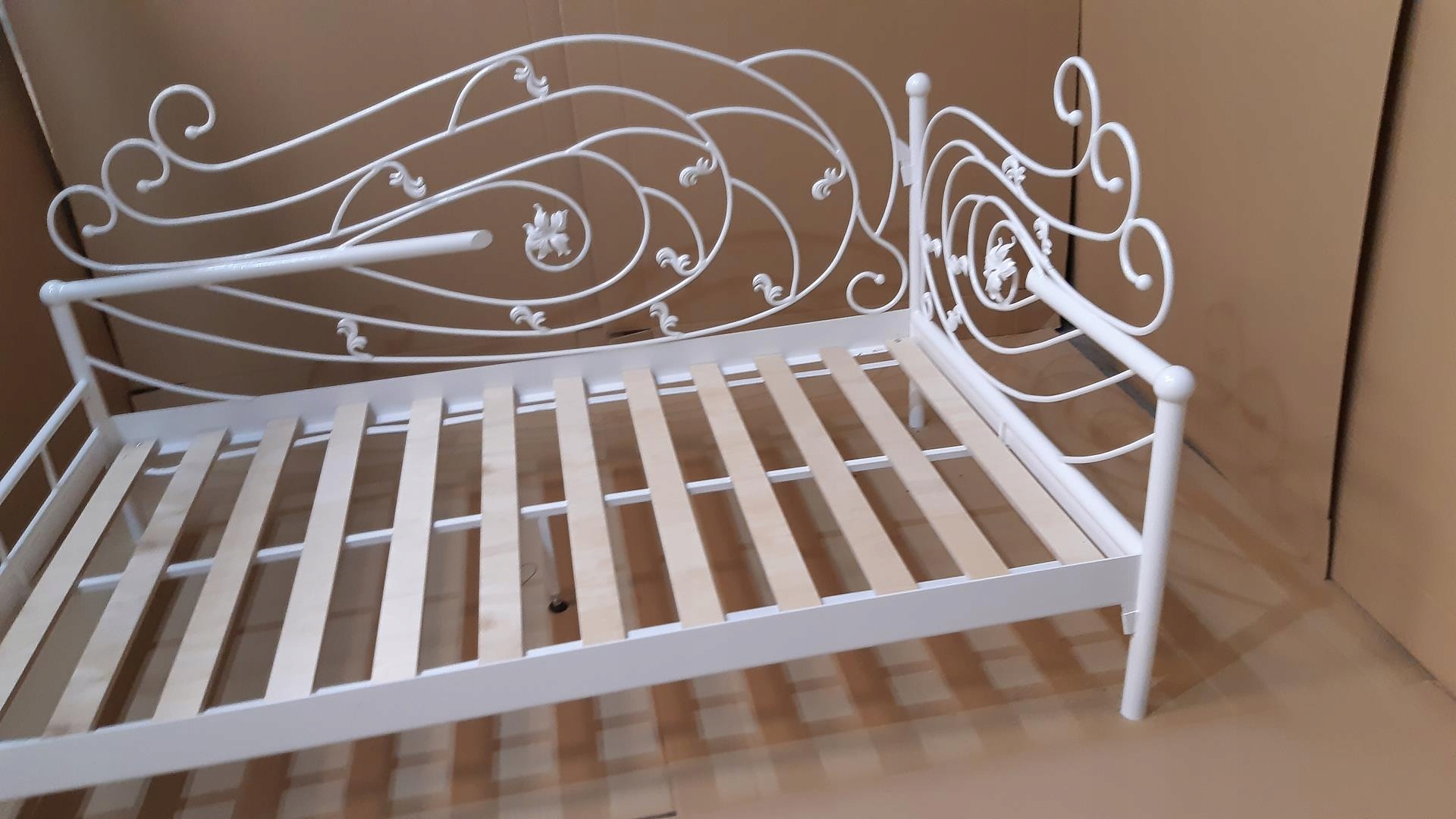 SOFA SZEZLONG OAZA 140X200 (prawo lub lewostronna) Powierzchnia spania - długość (cm) 191-200 cm