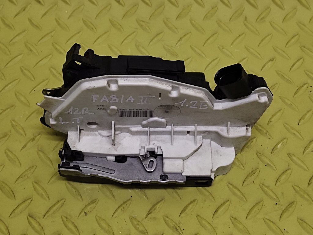 SKODA FABIA II lock door left rear part 1S4839015C