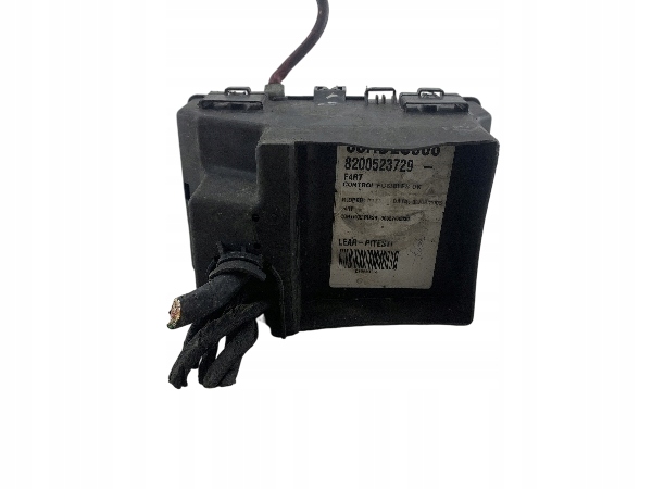 RENAULT LAGUNA II 2.0 T Module fusibles 8200523729