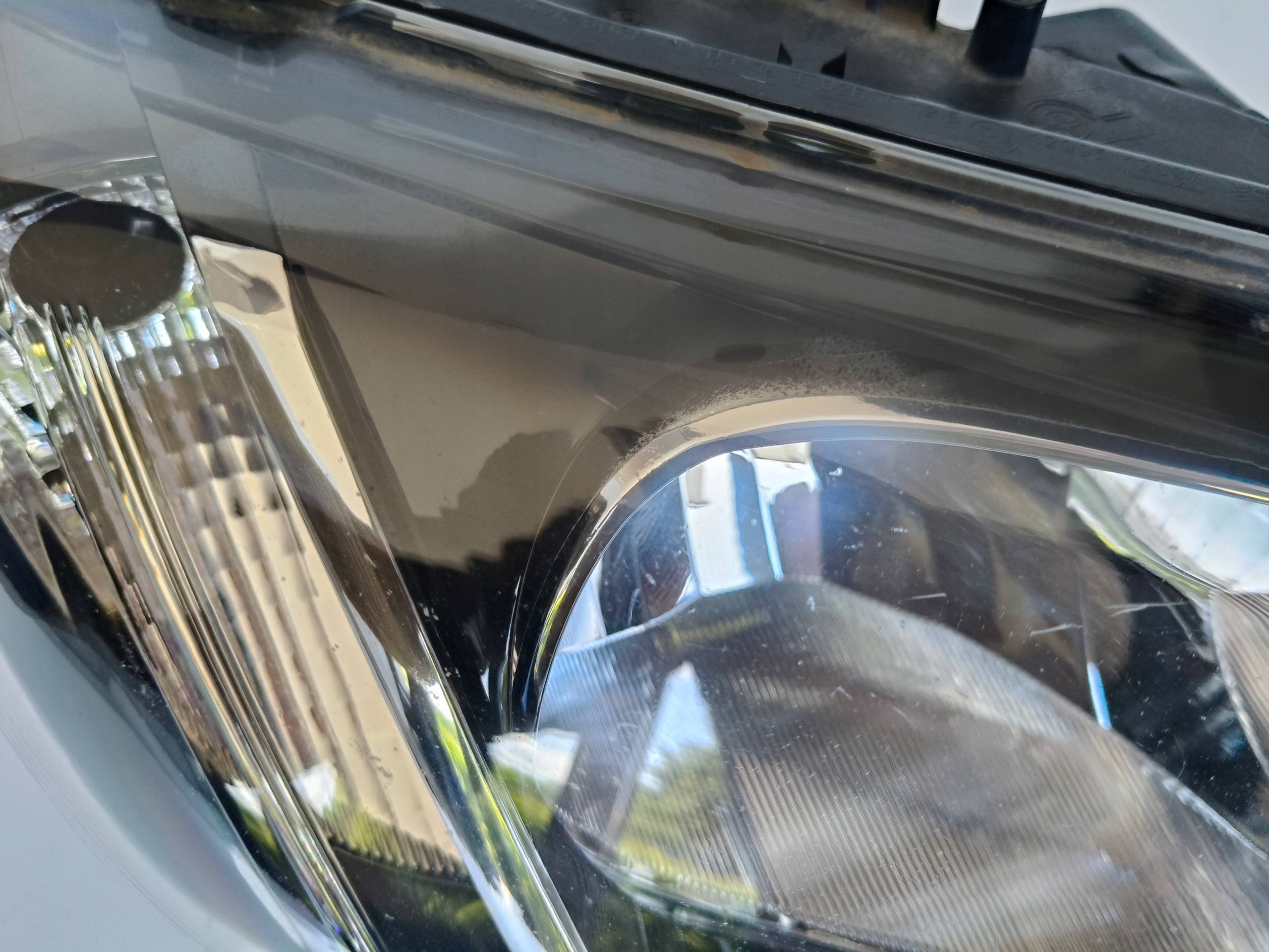 light right REFLEKTOR DACIA SANDERO II 12-16 LOGAN