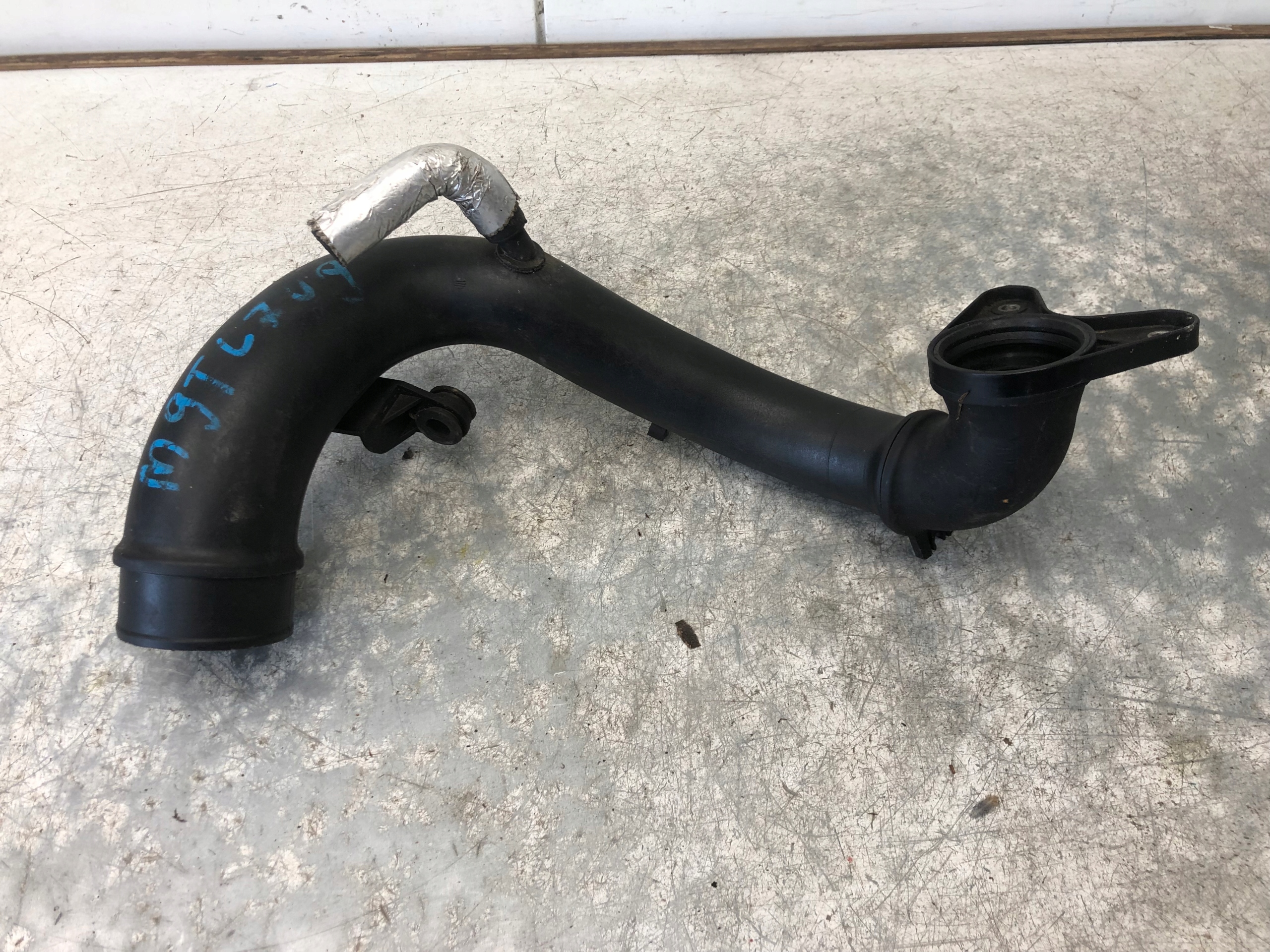cijev prijenos interkulera RENAULT MASTER III IV 165763705R