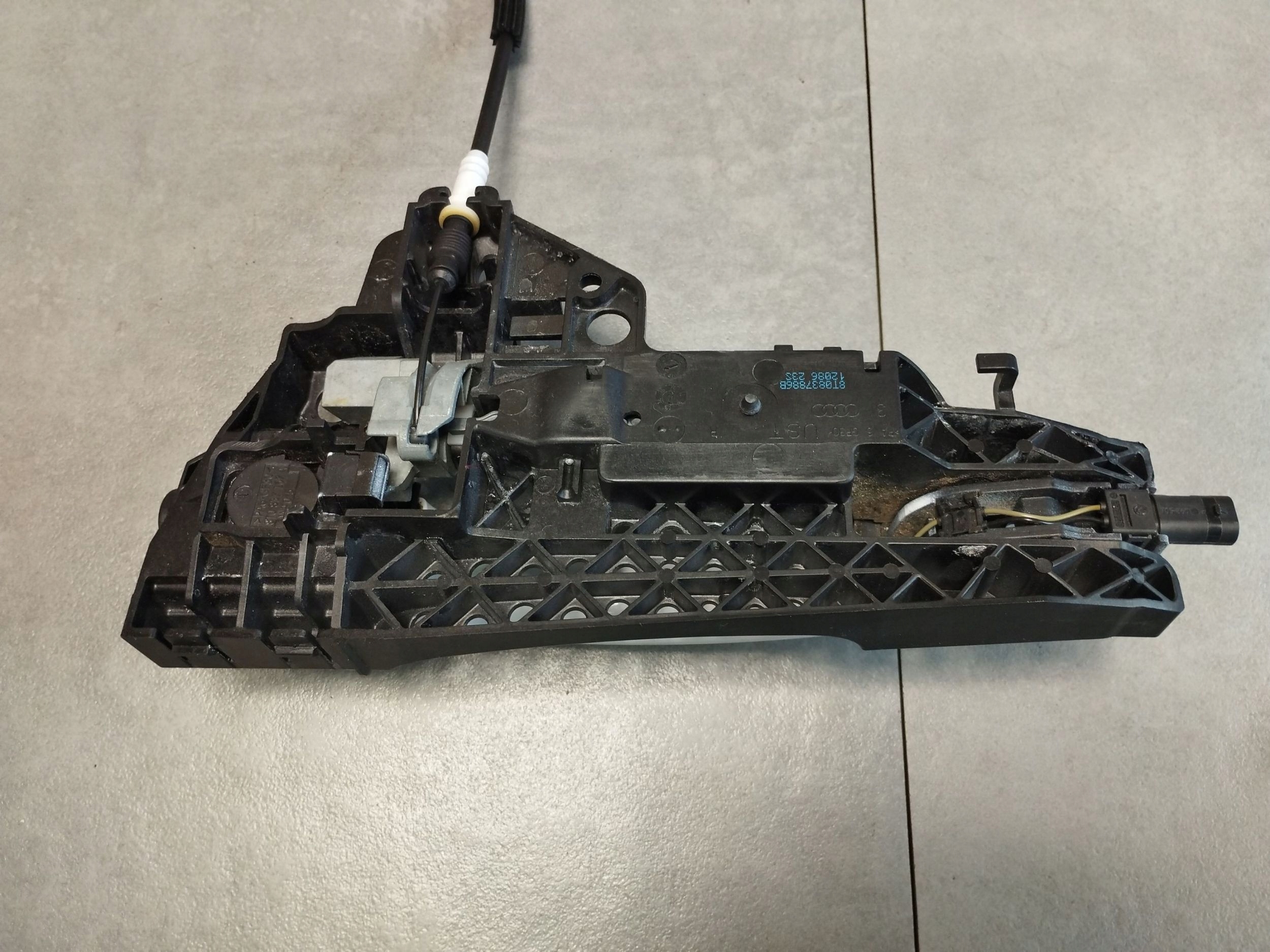 Audi A5 Sportback 8TA handle right front LS9R 8T0837886B