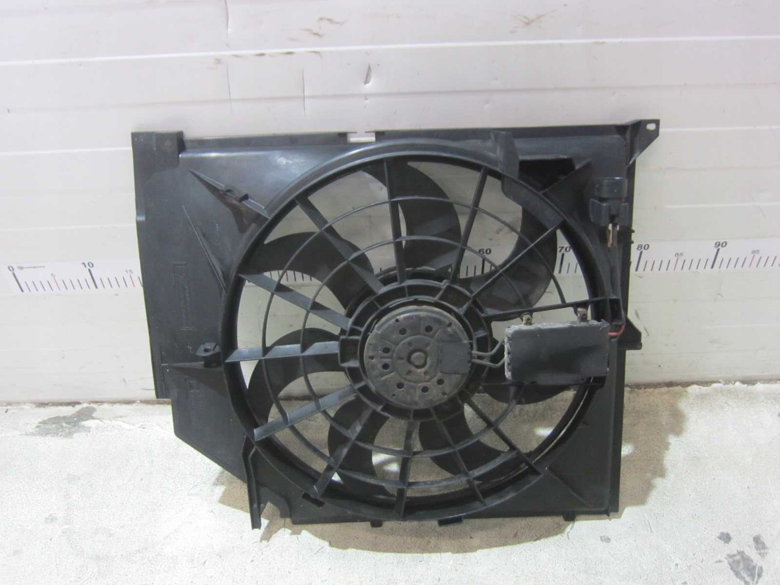 BMW 3 E46 N42 N46 M52 M54 obal ventylátora ventilátor vrtule 7561757