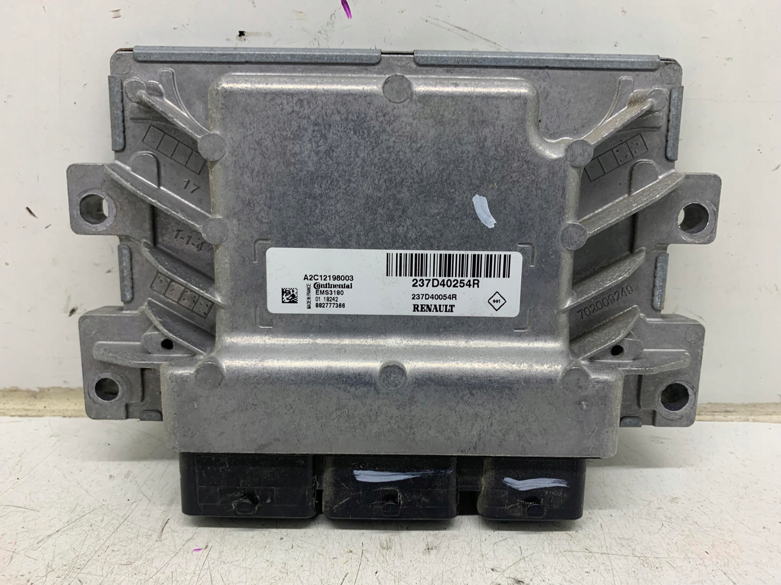 computer control unit of the engine 237D40254R RENAULT ZOE 12-19