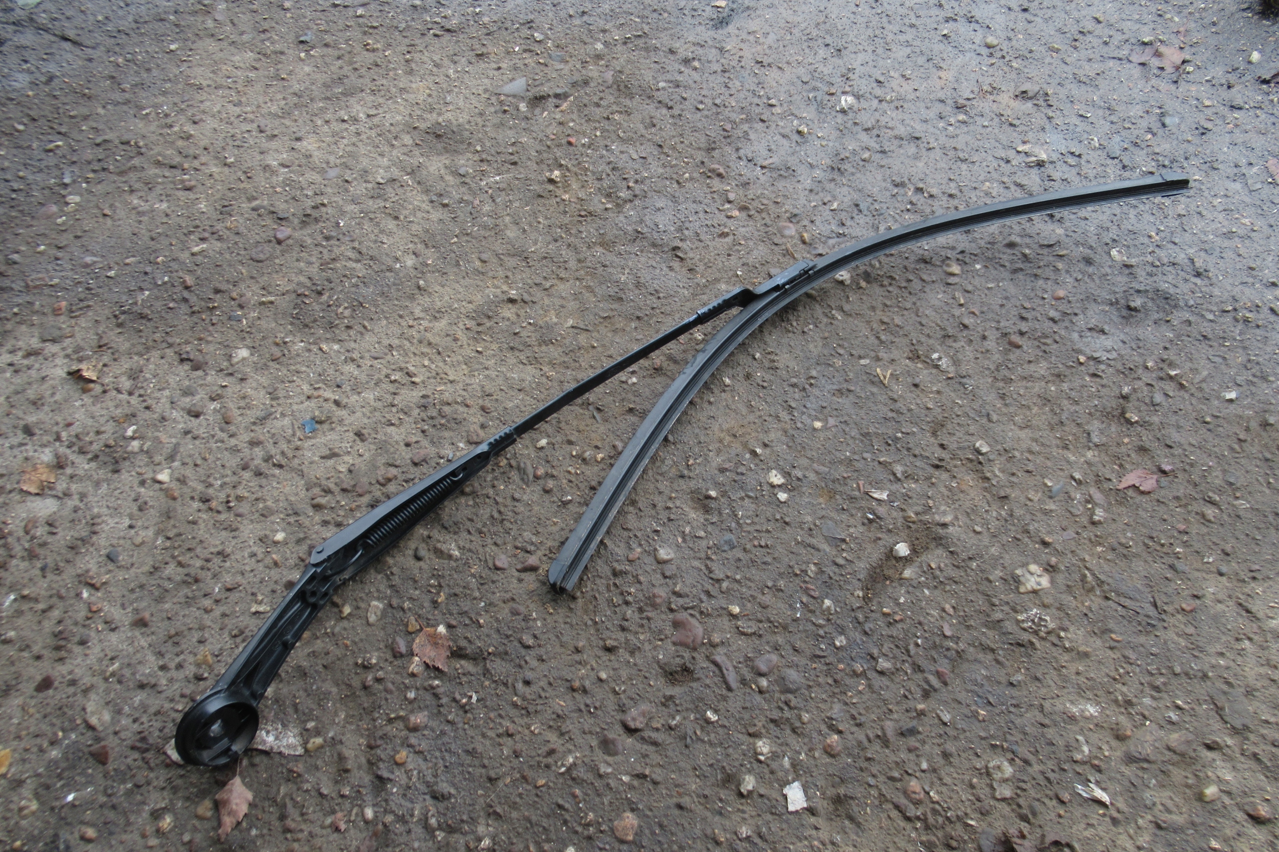 FORD FOCUS MK3 wiper arm left BM5117526AB