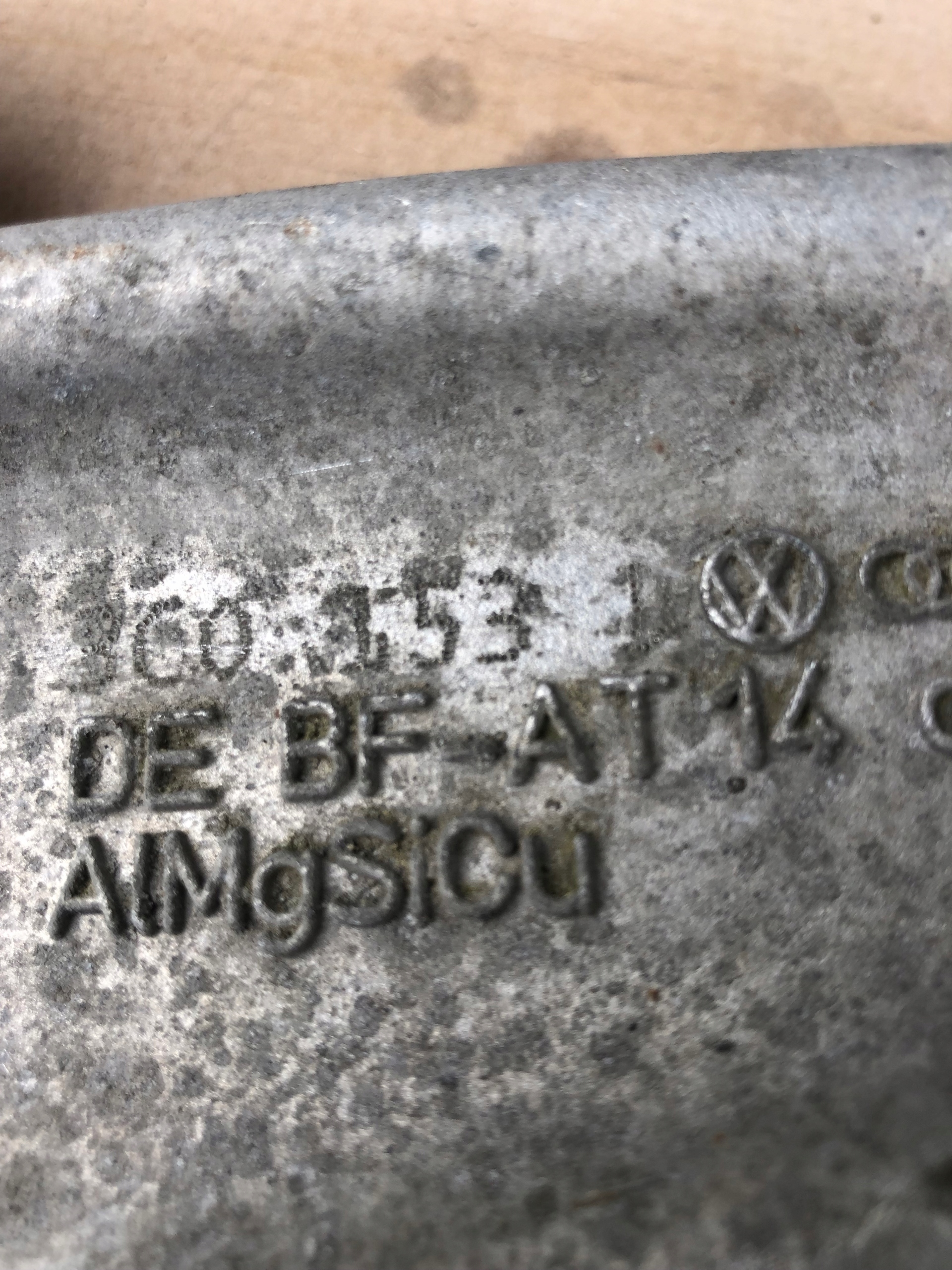 arm VW SKODA AUDI 3C0153D