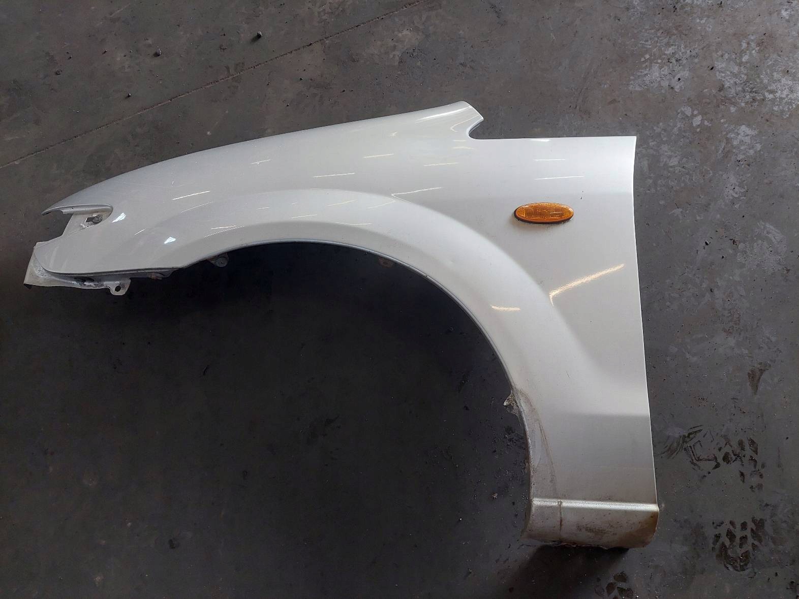 complete front bonnet bumper light fender MAZDA PREMACY and Lift 22V