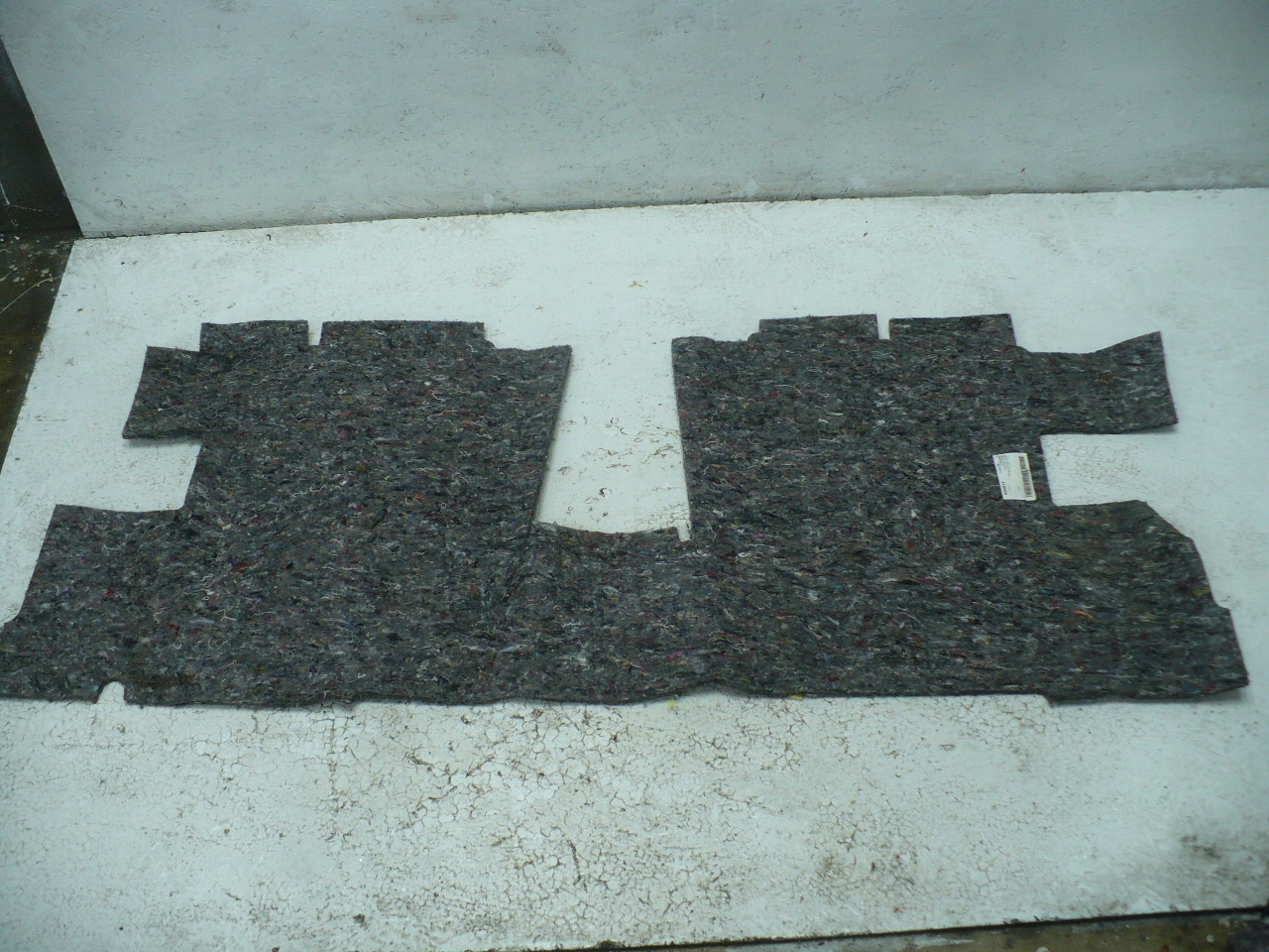 Изоляция пола Dacia DOKKER