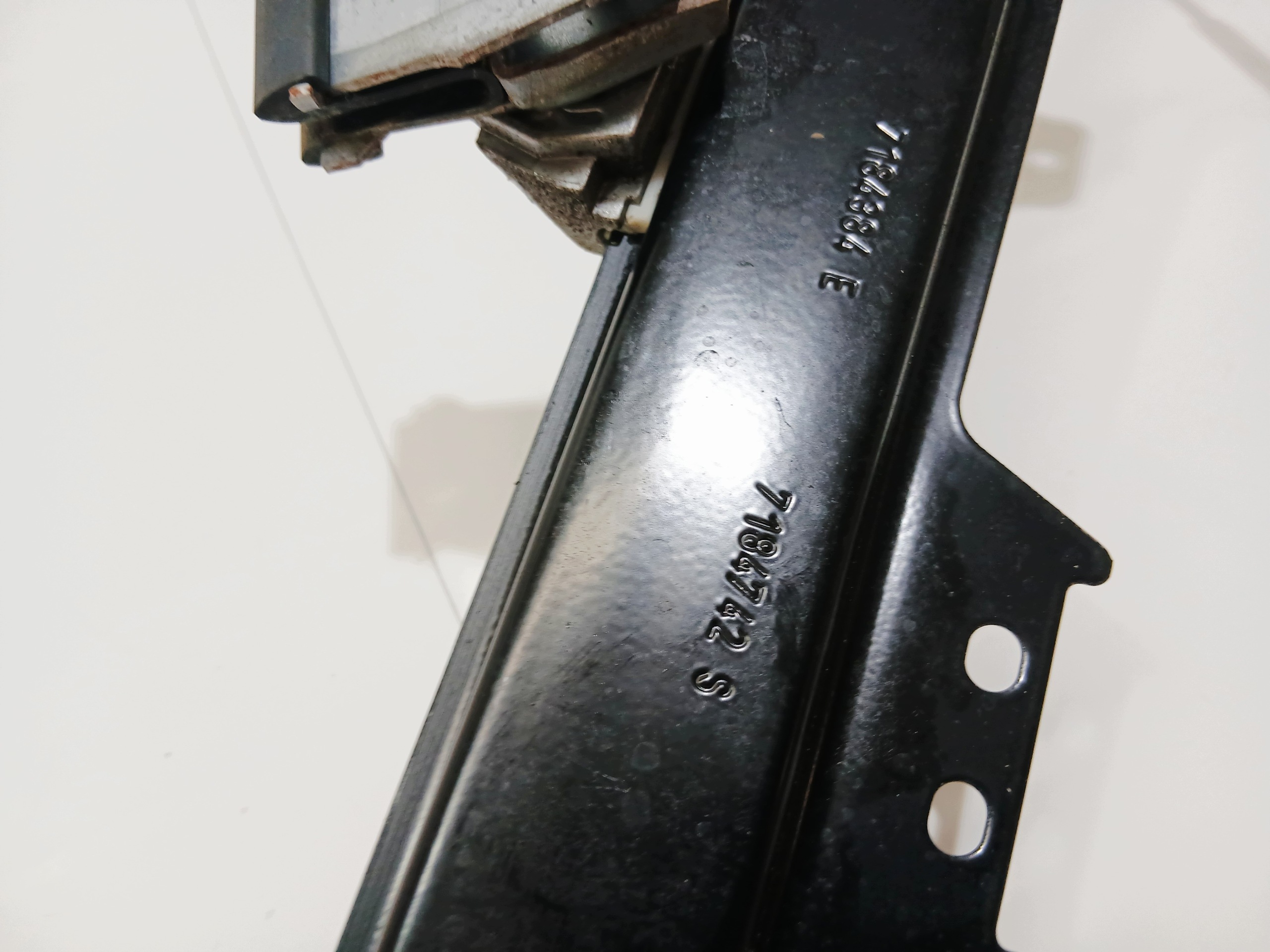 window regulator right front BMW E60 E61 LIFT 7184742
