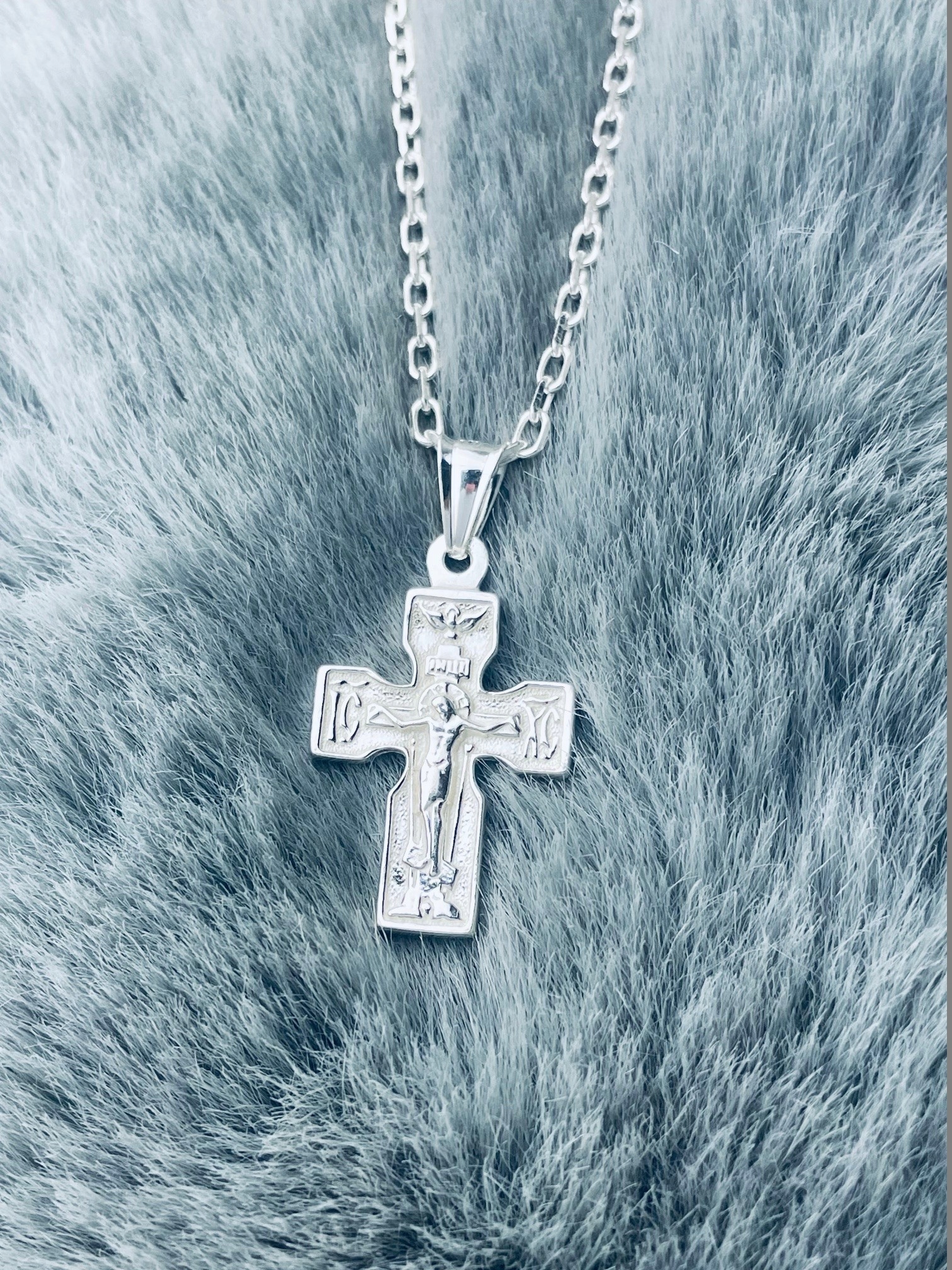 Stříbrný pravoslavný křížek Pán Ježíš Svaté Přijímání Křest