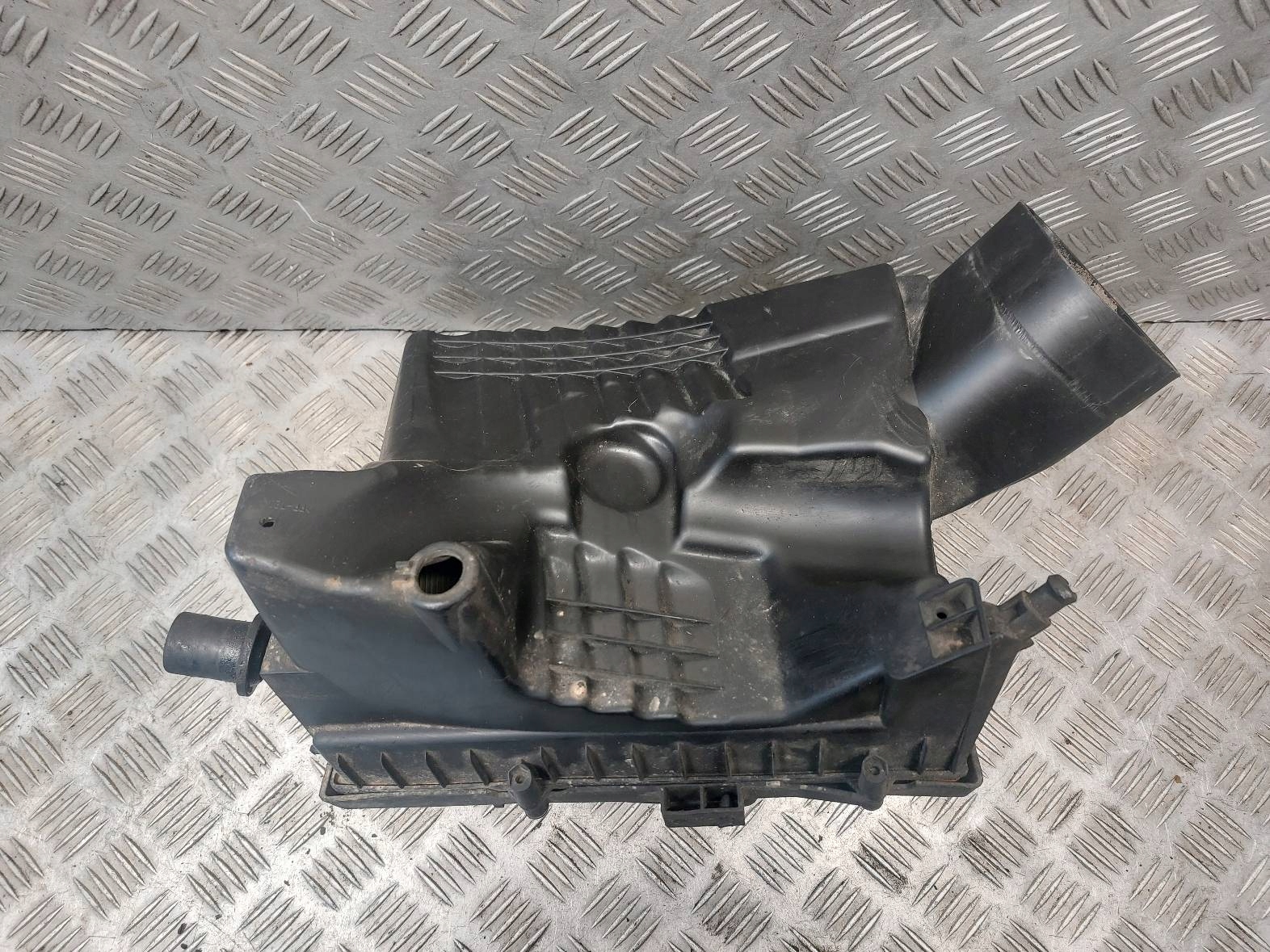Gehäuse filter luft OPEL INSIGNIA A 2.0 CDTI