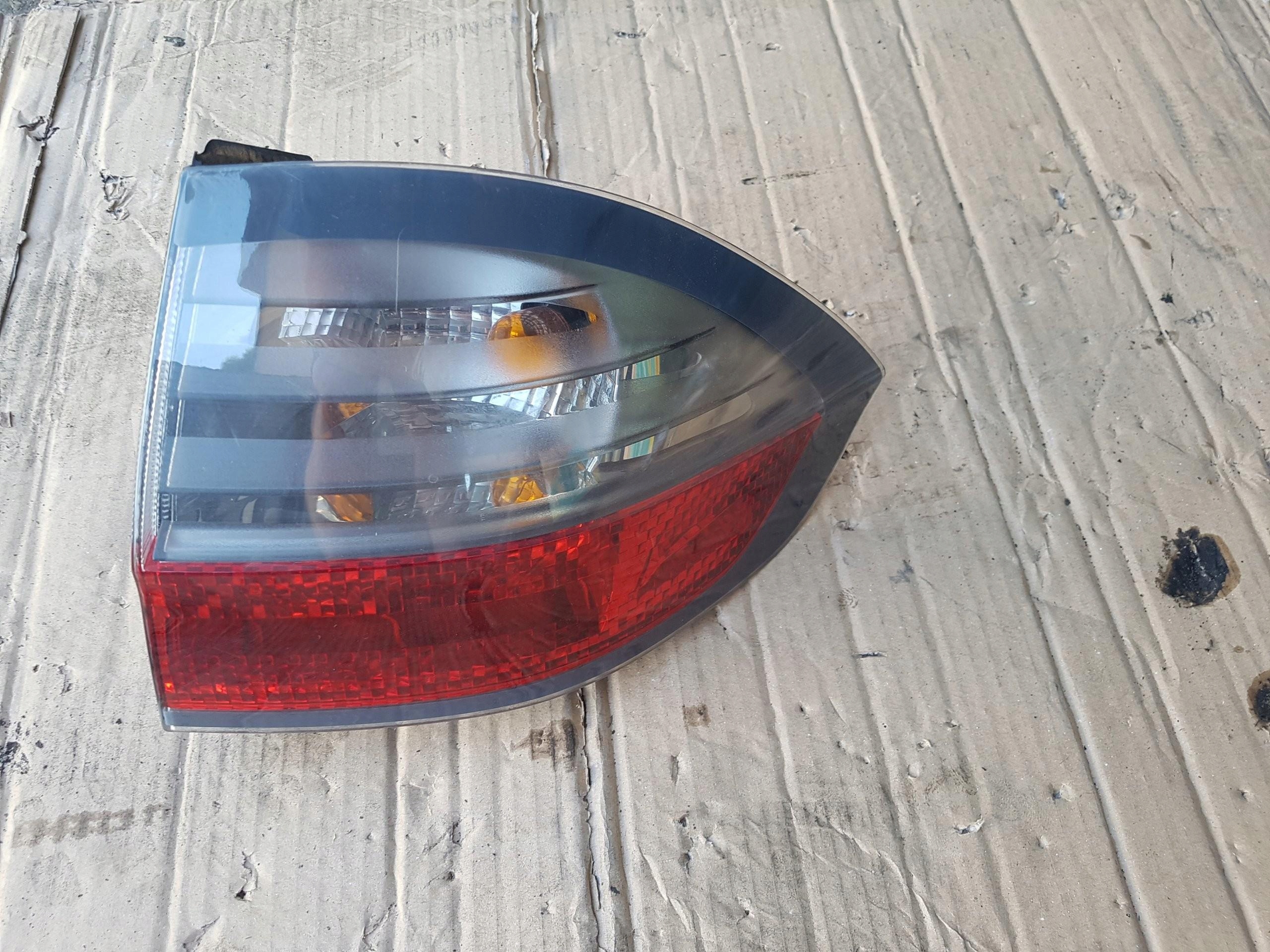 фонарь правый задний S-MAX MK1 2009 FORD
