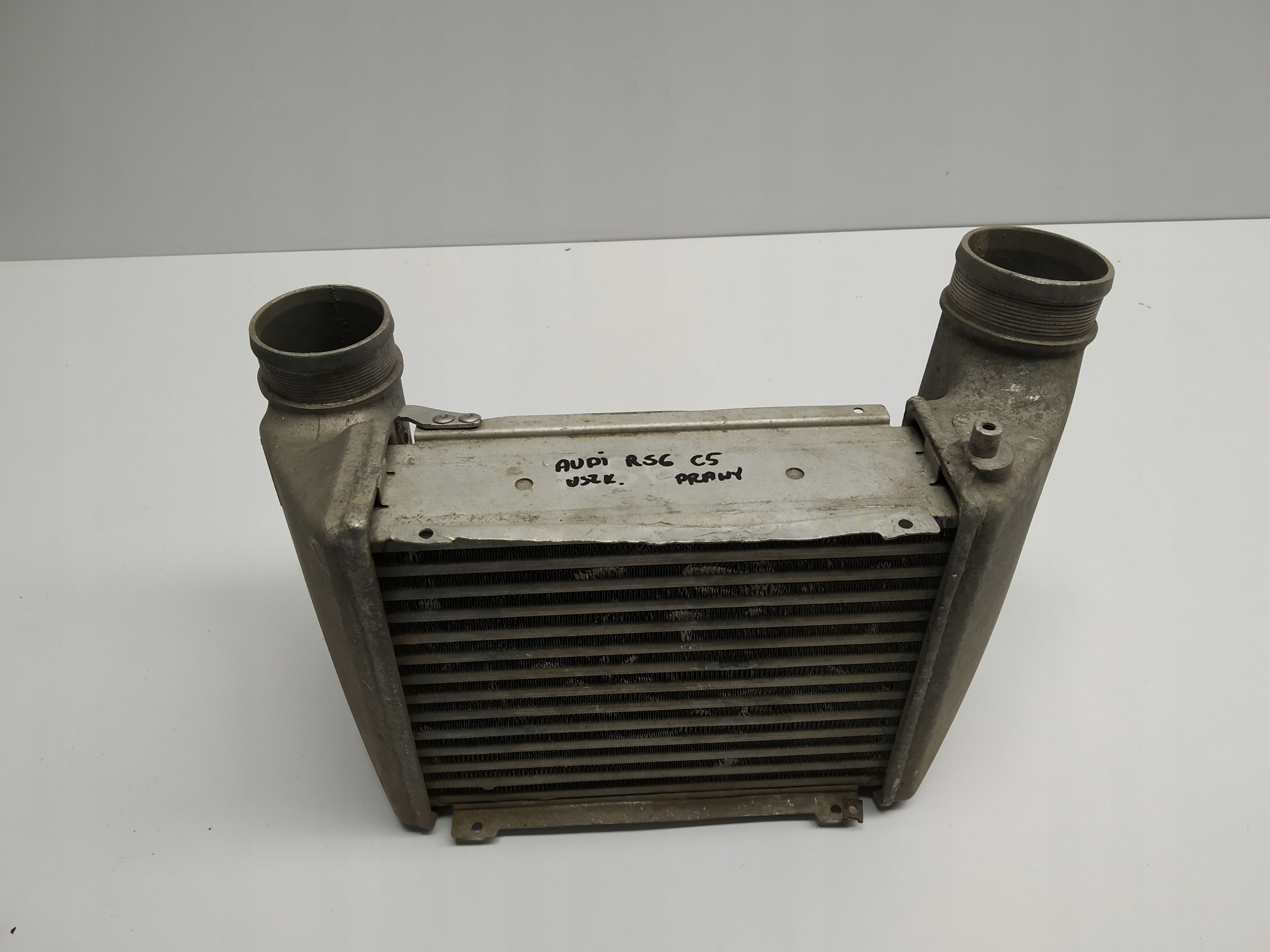Audi Rs6 C5 radiator air intercooler right damaged