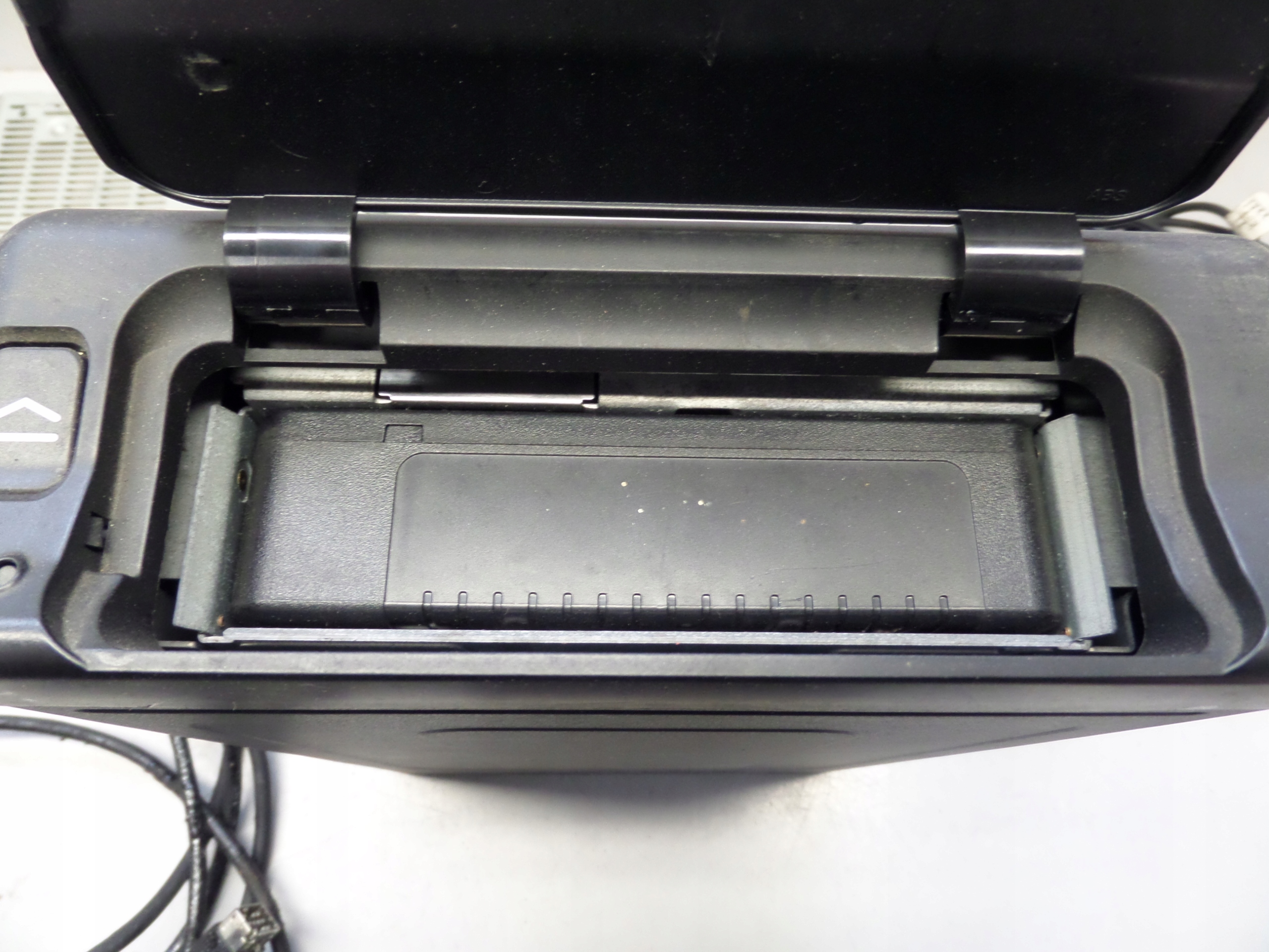 F51a18f94037bcde7275bd2a0643