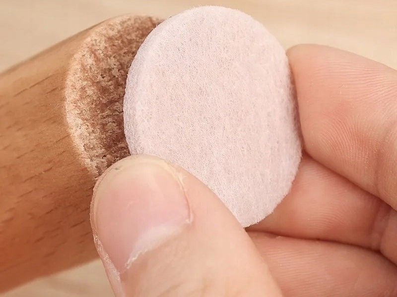 PODKŁADKI POD MEBLE KRZESŁA FILCOWE SAMOPRZYLEPNE ANTYPOŚLIZGOWE GRUBE x18 Grubość 5 mm