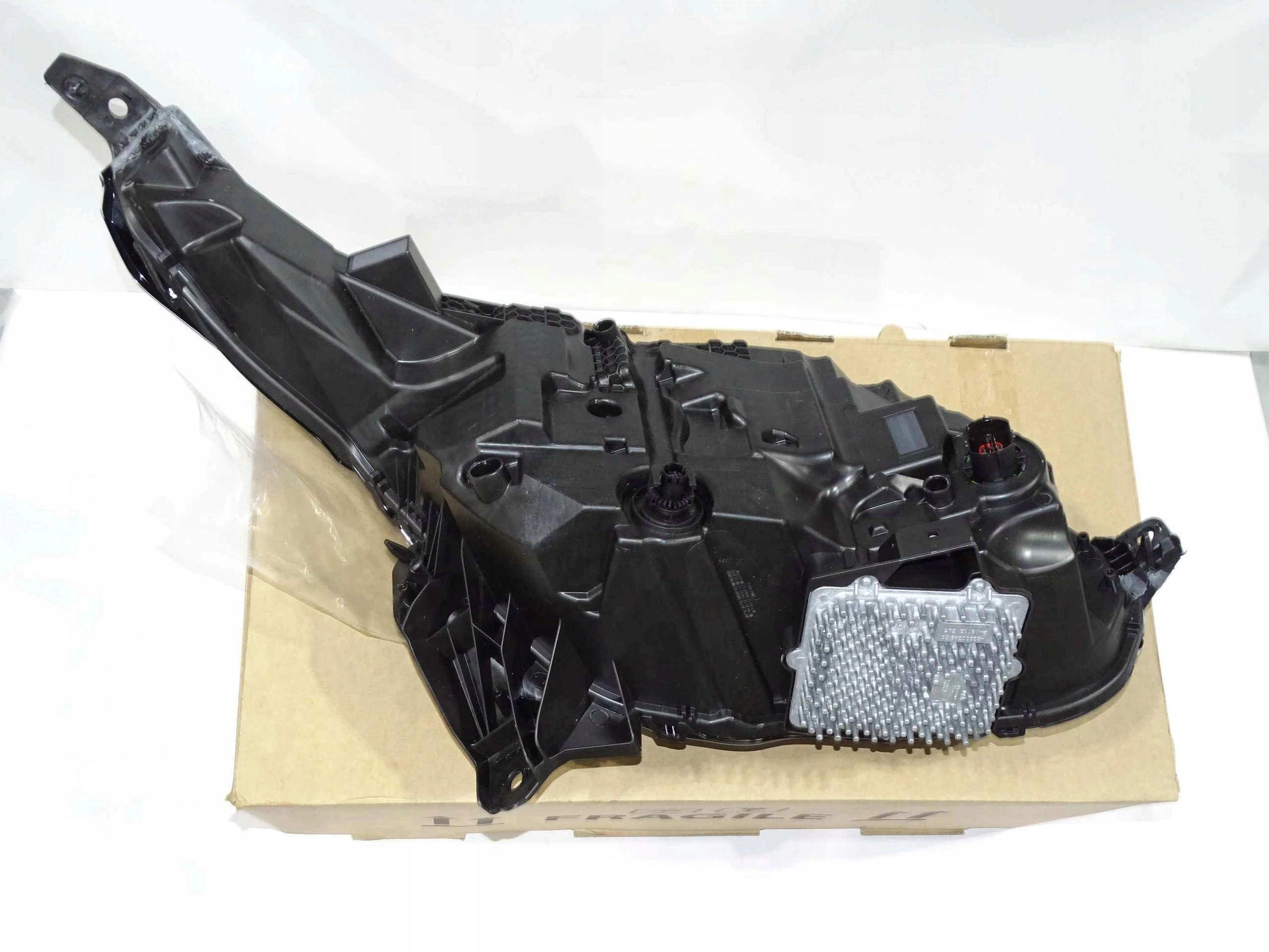 lampa reflektor LED EU MID RANGE ROVER VELAR 20MY Rodzaj świateł mijania LED