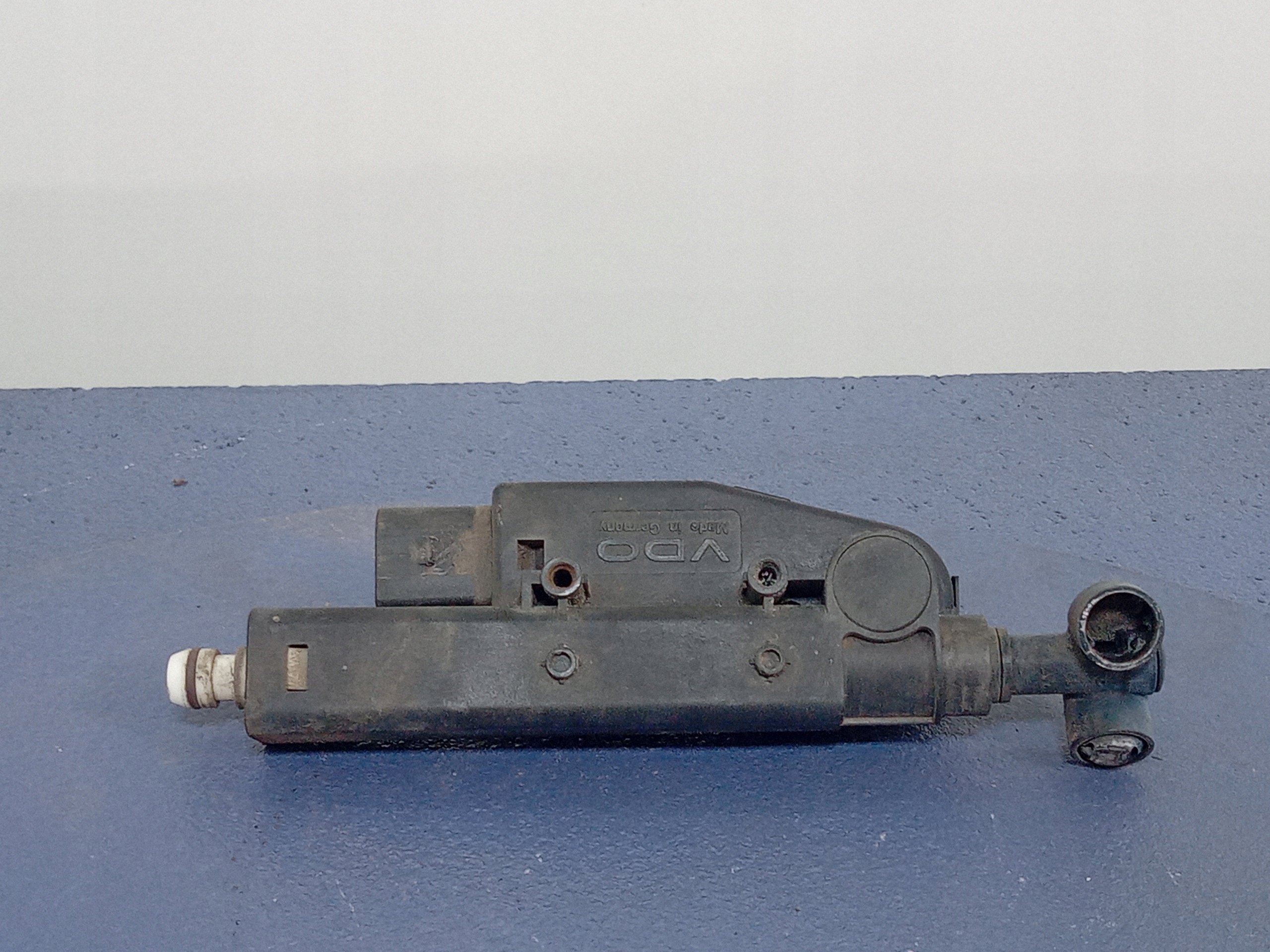 VW PHAETON SPRYSKIWACZ REFLEKTORA 3D0955978B Producent części Volkswagen OE