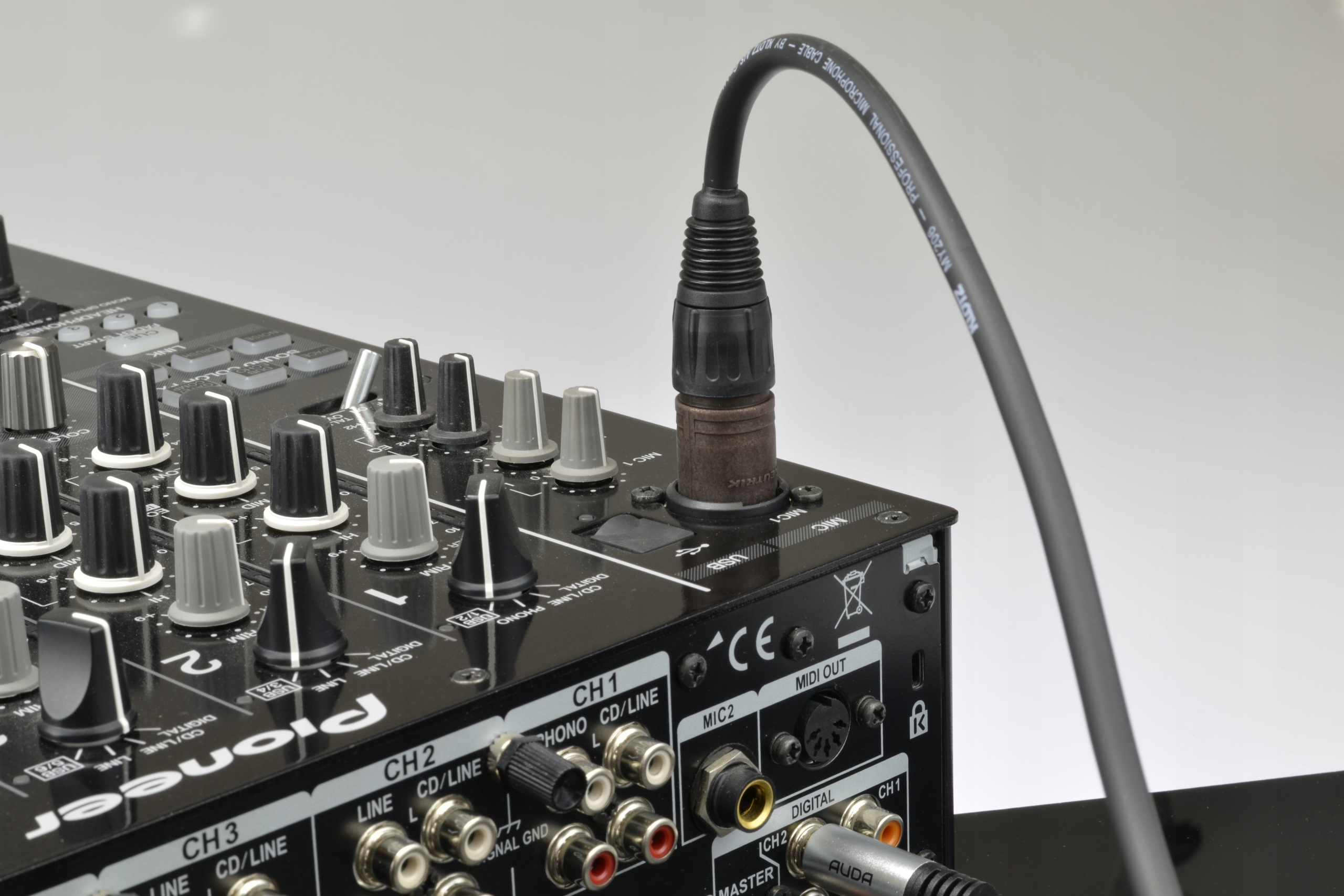 KLOTZ KMK kabel mikrofonowy XLR CANON NEUTRIK 5m Długość kabla 5 m