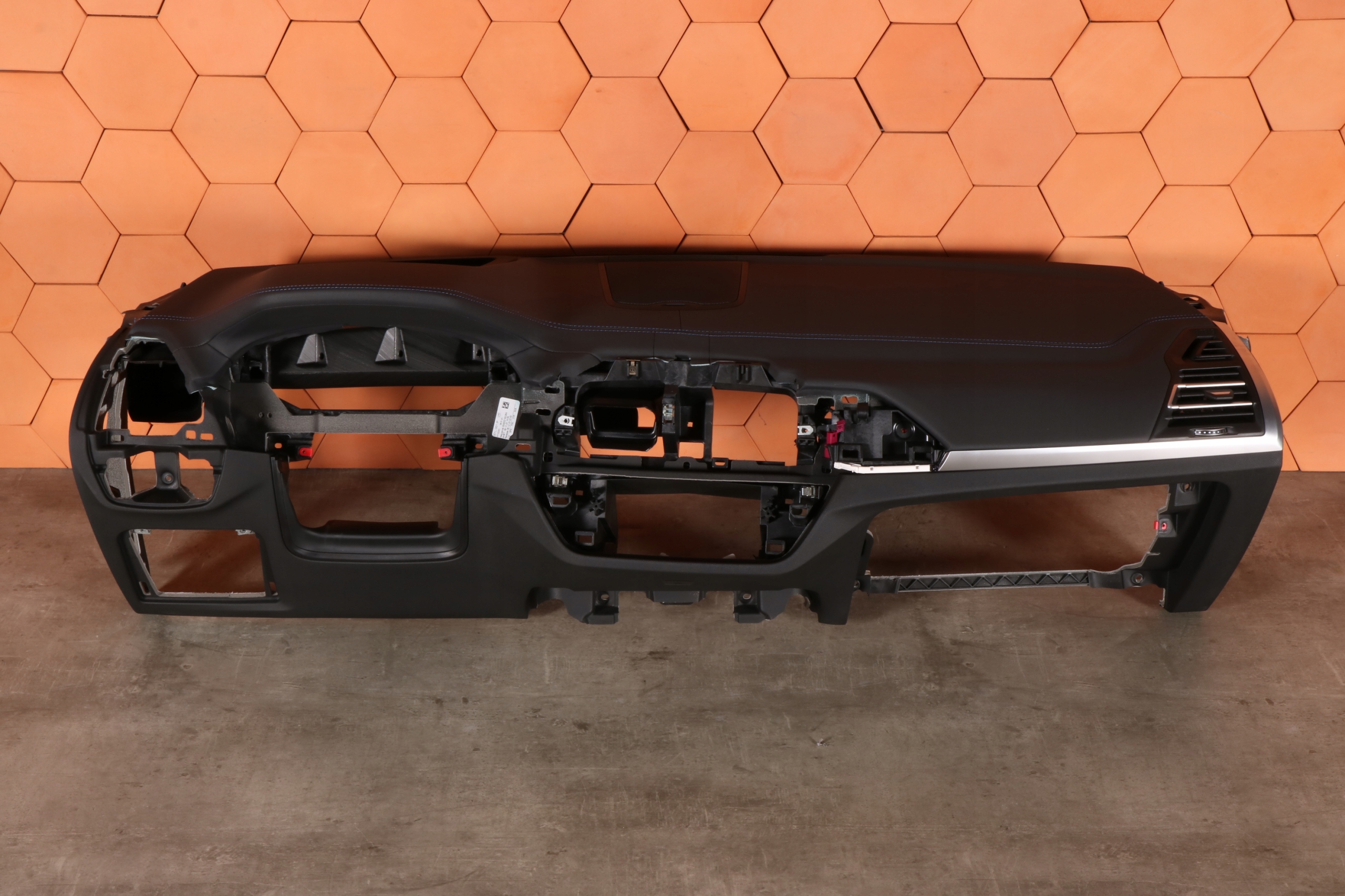 BMW G01 LCI G02 LCI originál dashboard instrument panel console SENSATEC HEAD UP
