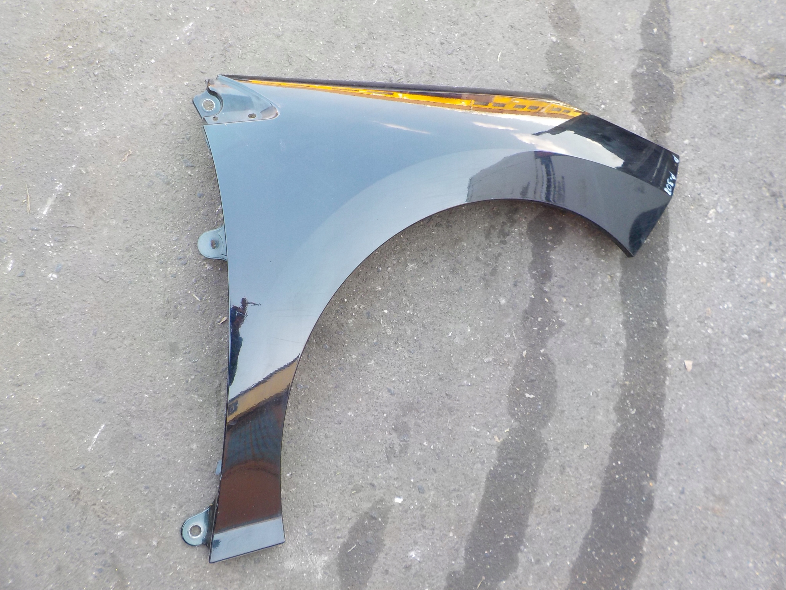 fender right front peugeot 308 and T7 2008r