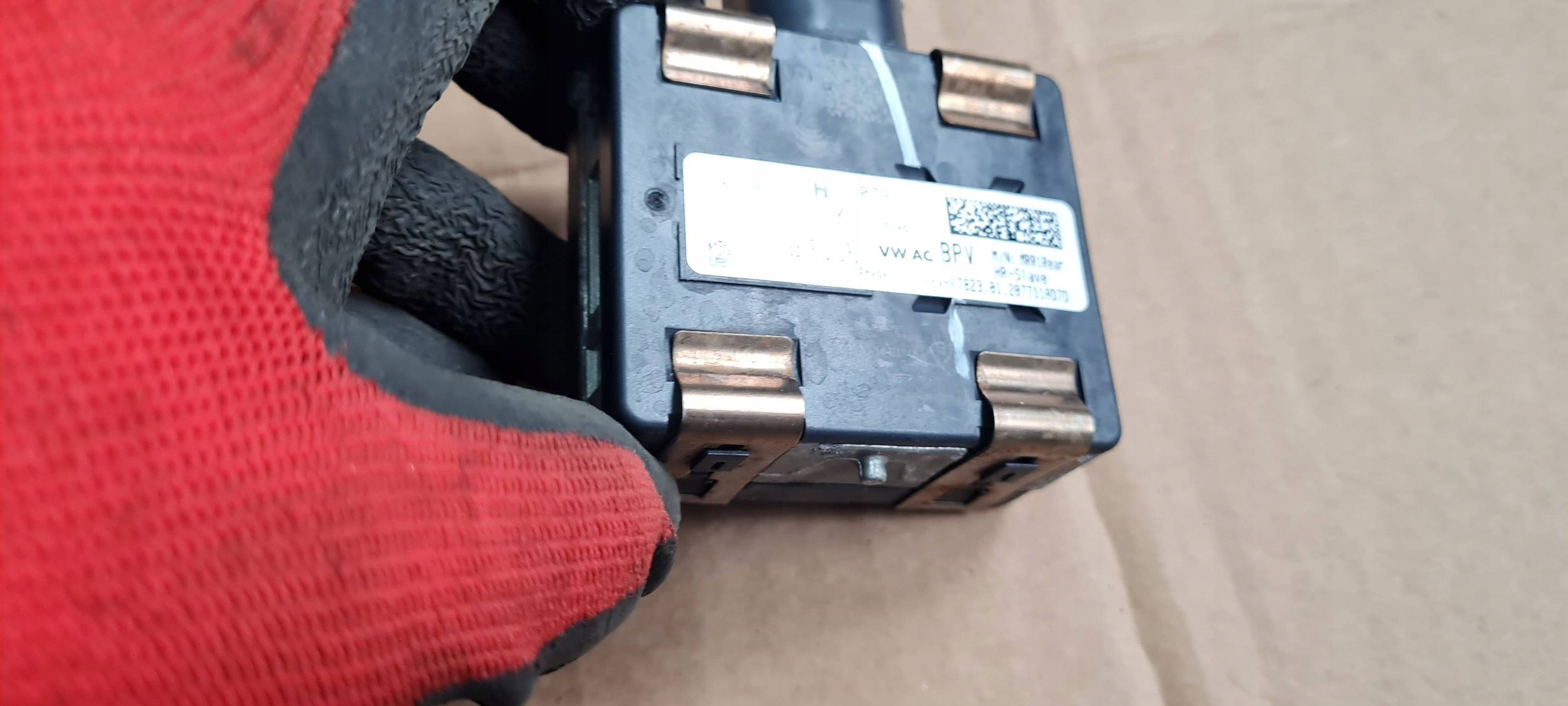 Q3 83A RADAR DISTRONIC left rear part sensor MARTWEGO POLA 3Q0907590K