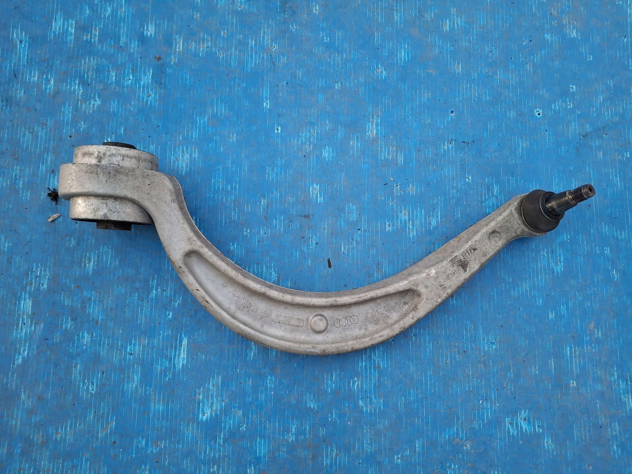 arm front right AUDI A4 B9 A5 8W0 2015R->