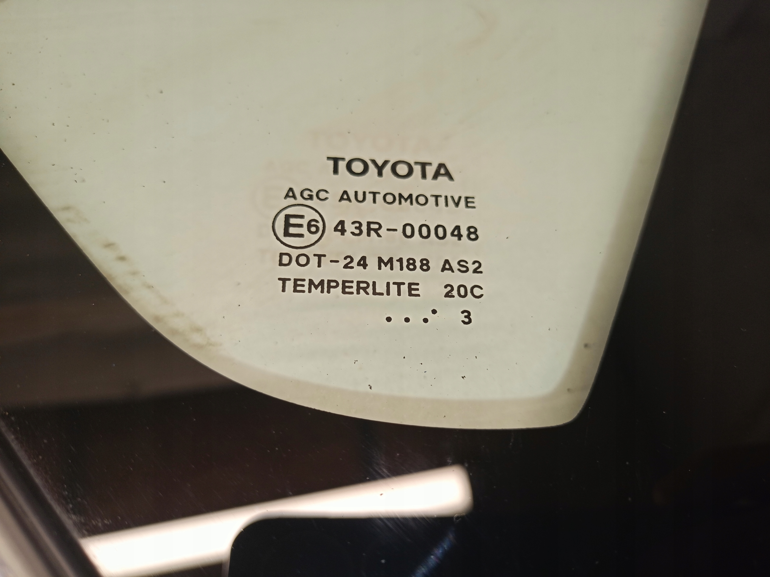 SZYBA KAROSERYJNA TYŁ PRAWY TOYOTA AURIS II HB Typ samochodu Samochody osobowe