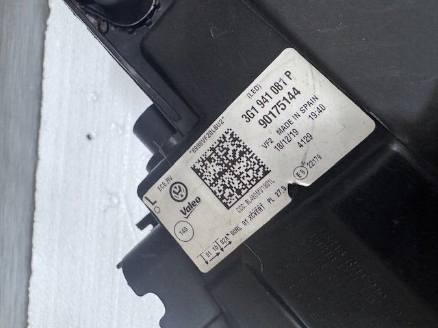 light left VW Passat B8 LIFT Full LED IQ