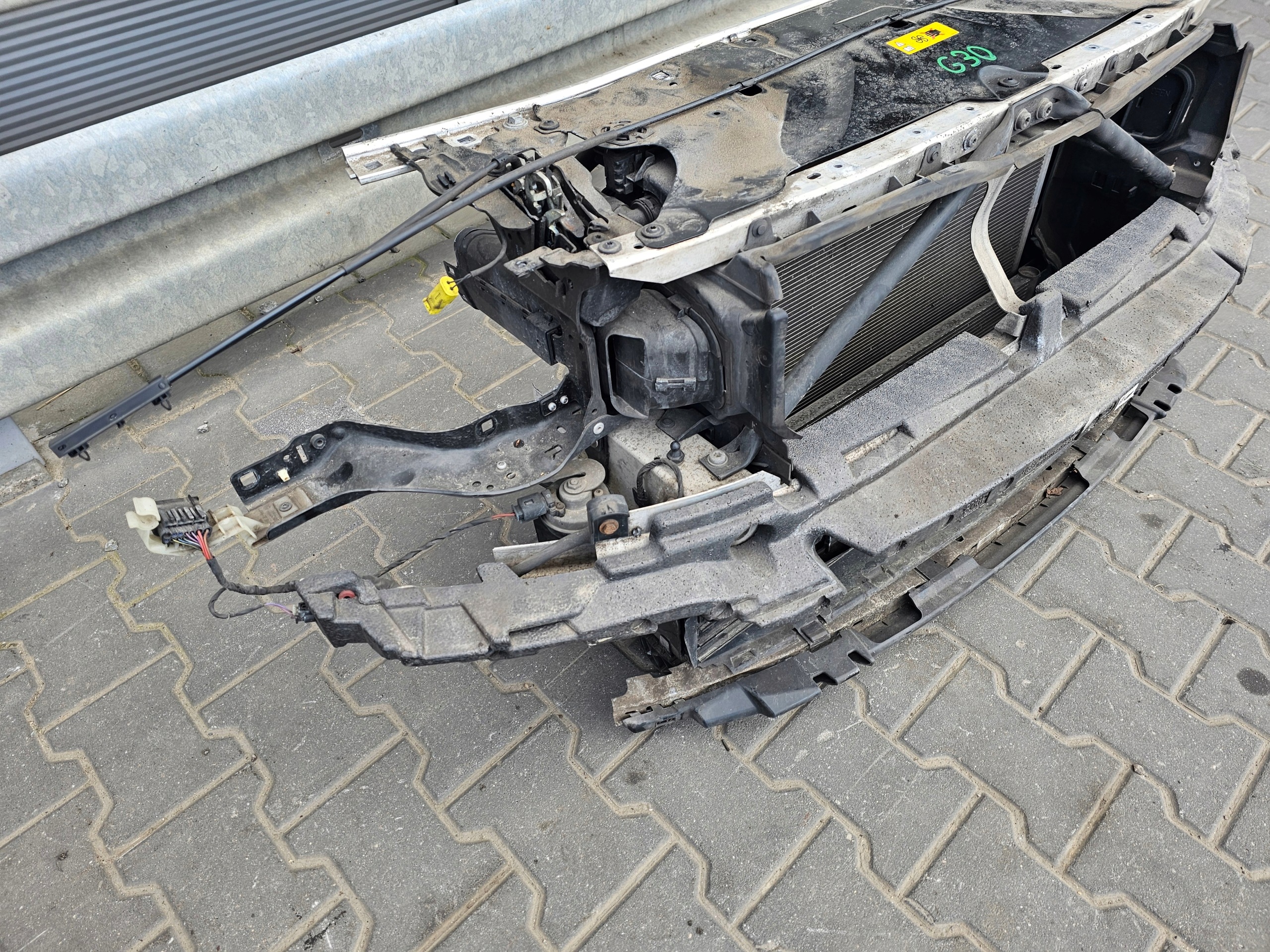 BMW 5 G30 support panel for radiators radiator 530e HYBRYDA