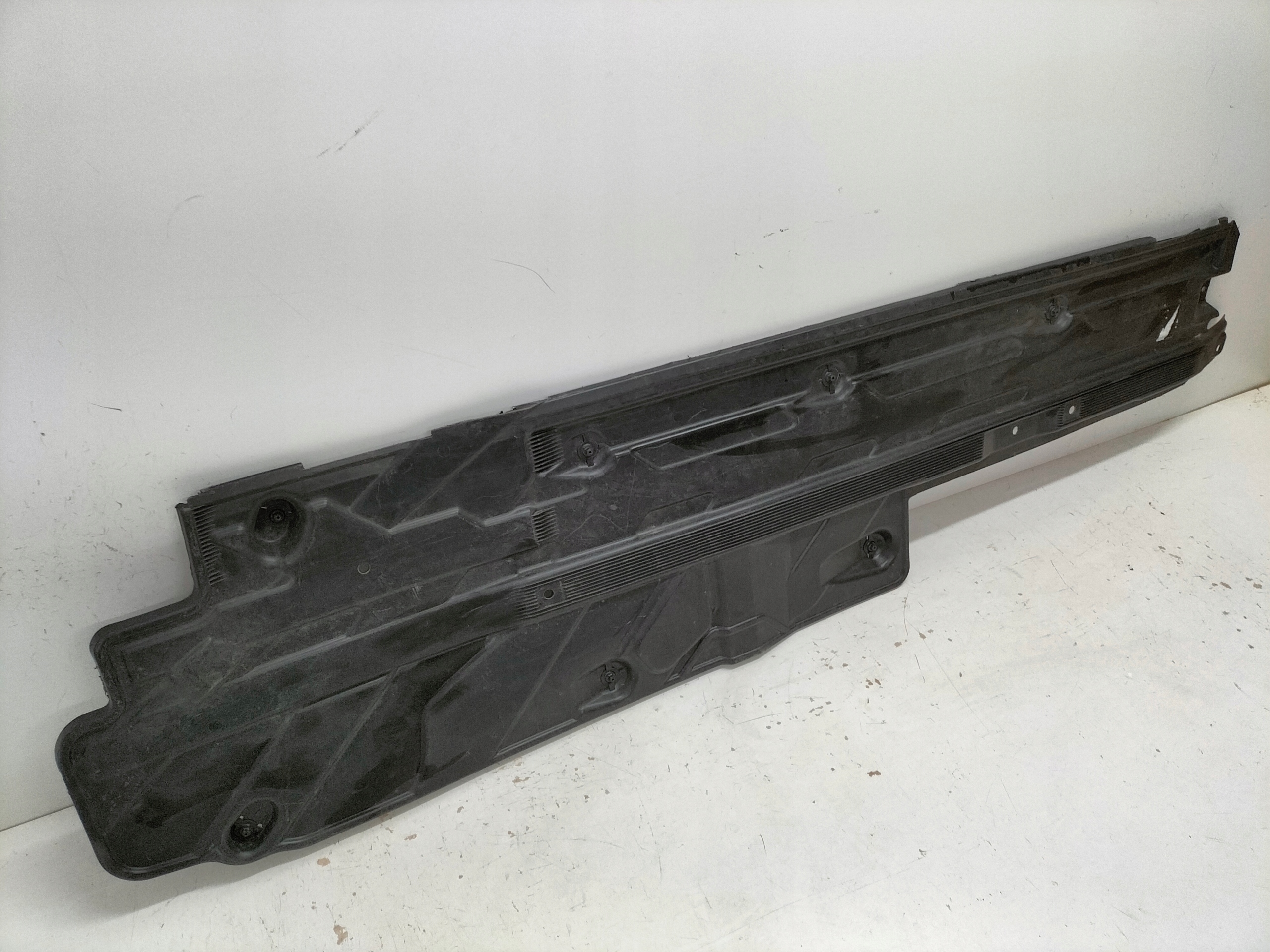 cover chassis right MERCEDES E KLASA W207 COUPE 09