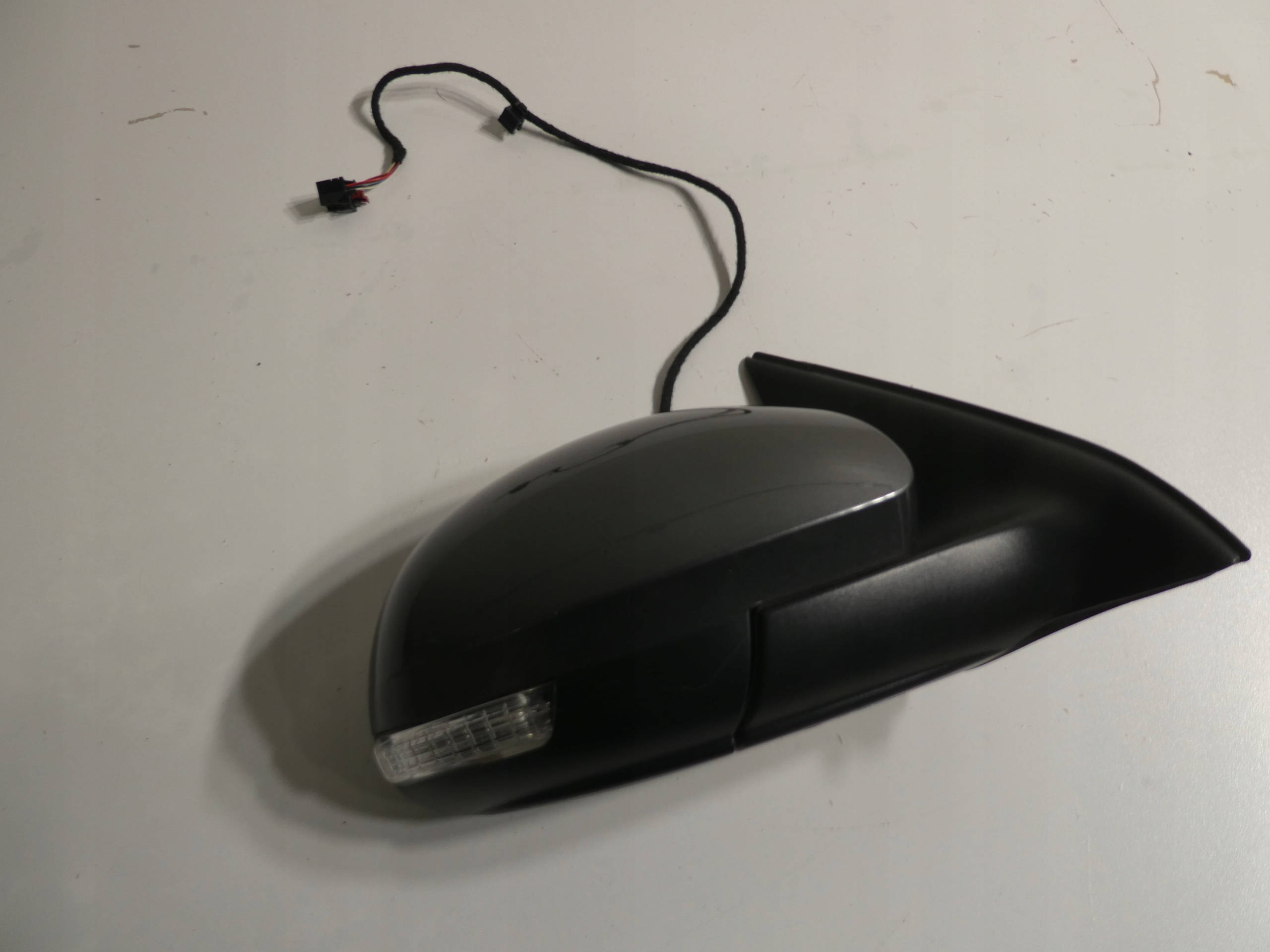 VW TIGUAN mirror right 5N0857934 6PIN