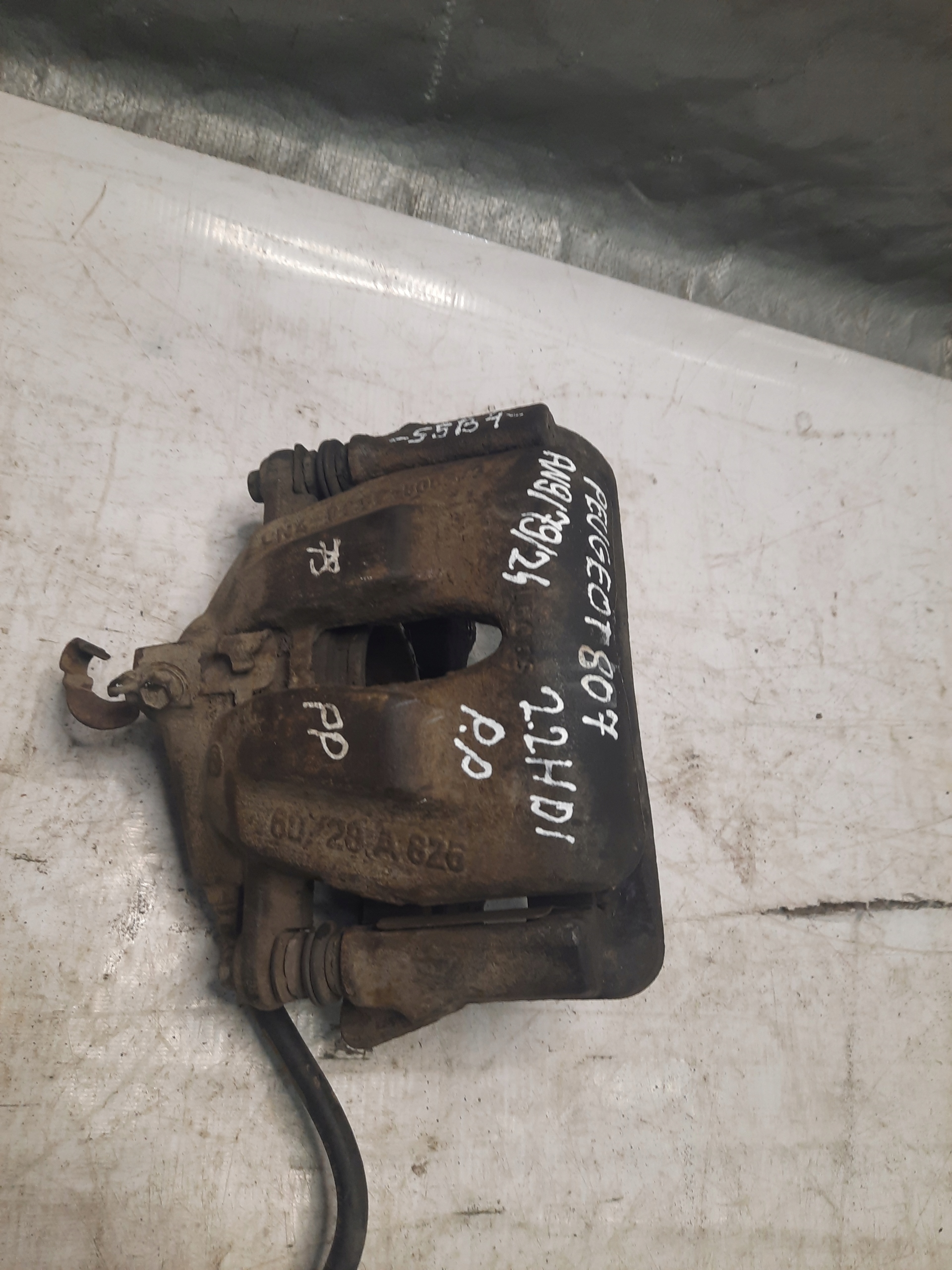 Peugeot 807 citroen c8 2.2 hdI caliper front right