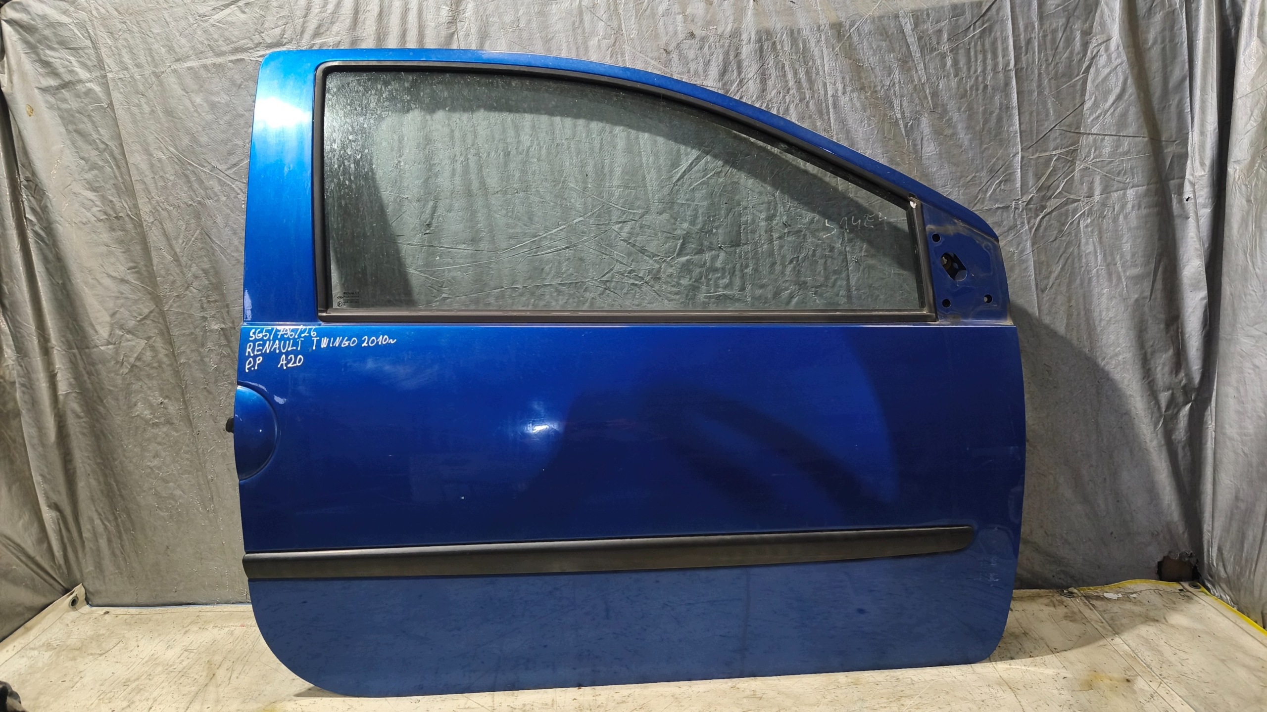 door right front RENAULT TWINGO II 2010r K: TERNA