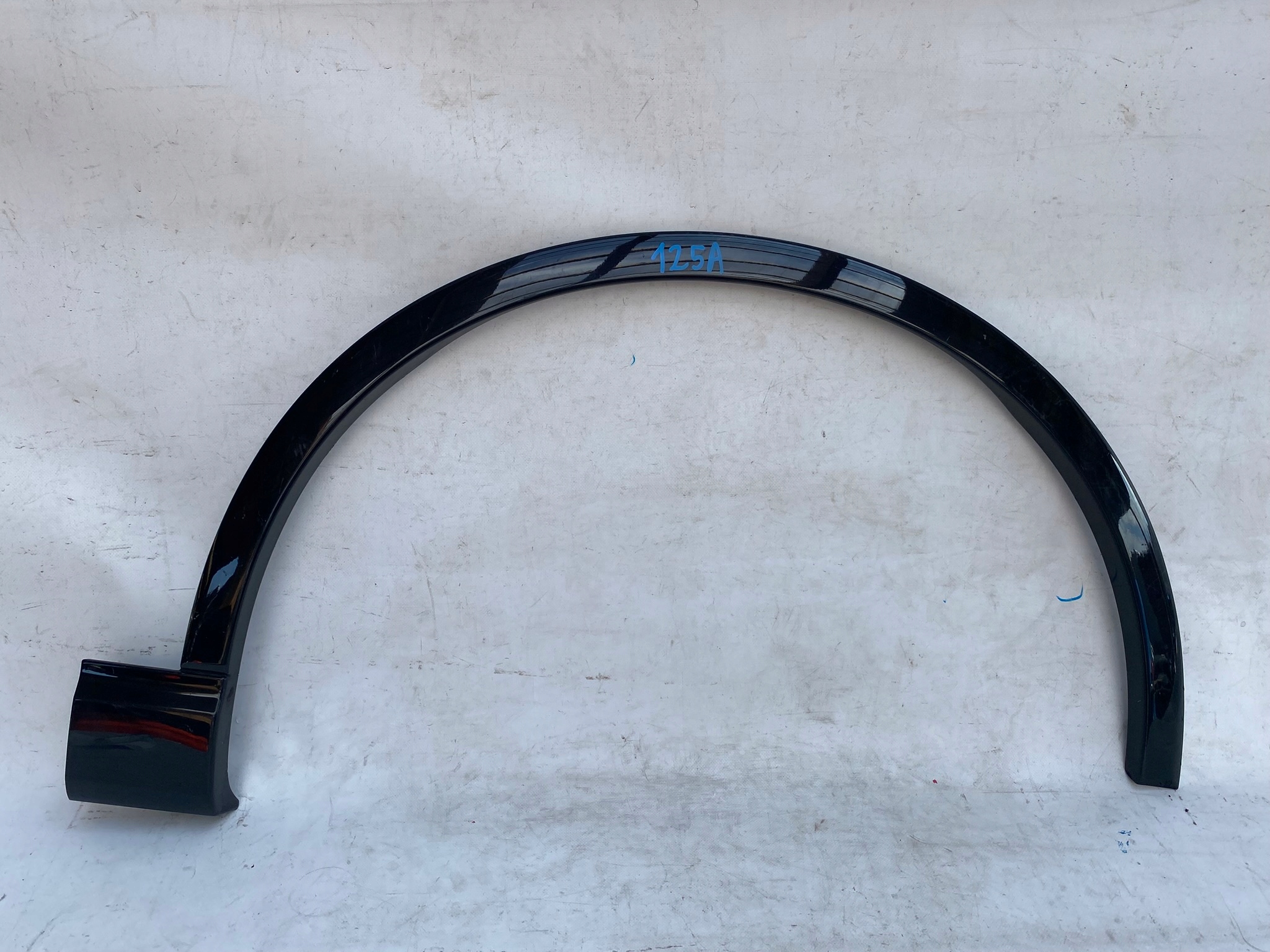 AUDI Q7 II moulding cap of a fender right front front 7232-5000
