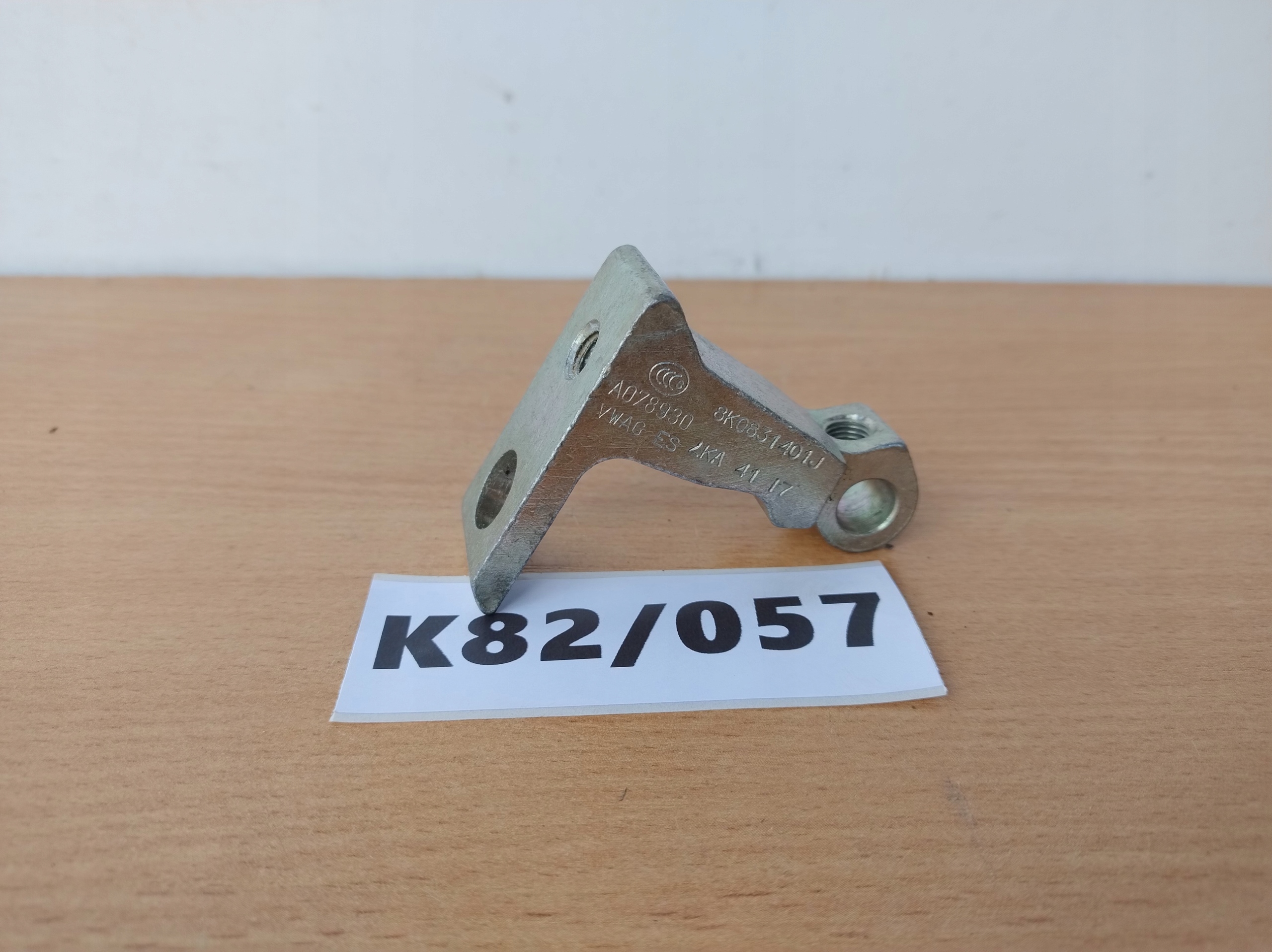 hinge door left rear part AUDI A4 B8 SEAT IBIZA VW